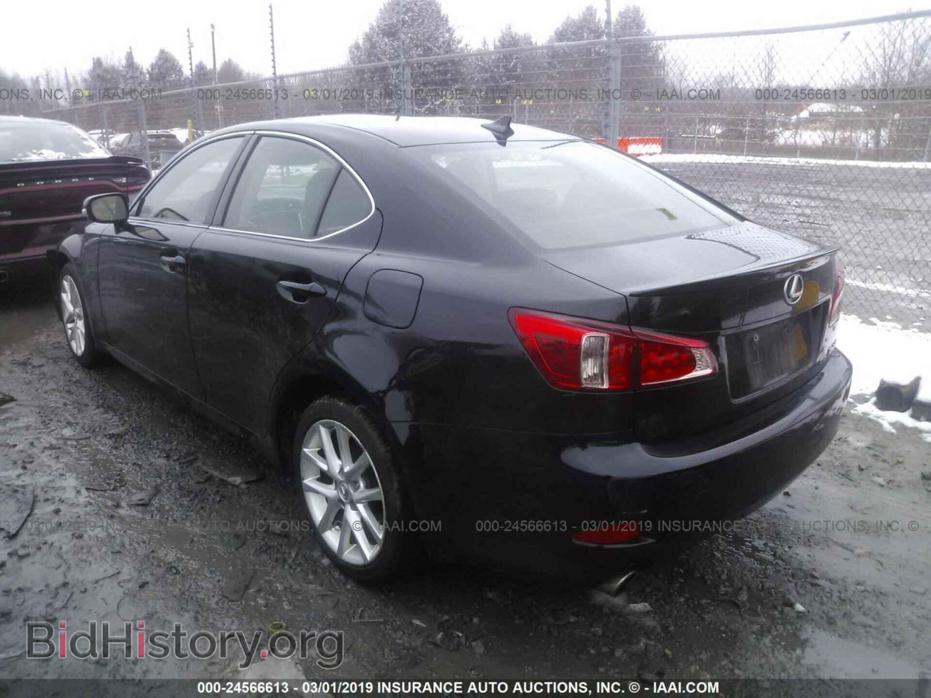 2011 LEXUS IS - VIN: JTHCF5C26B5045468 - Photo 3
