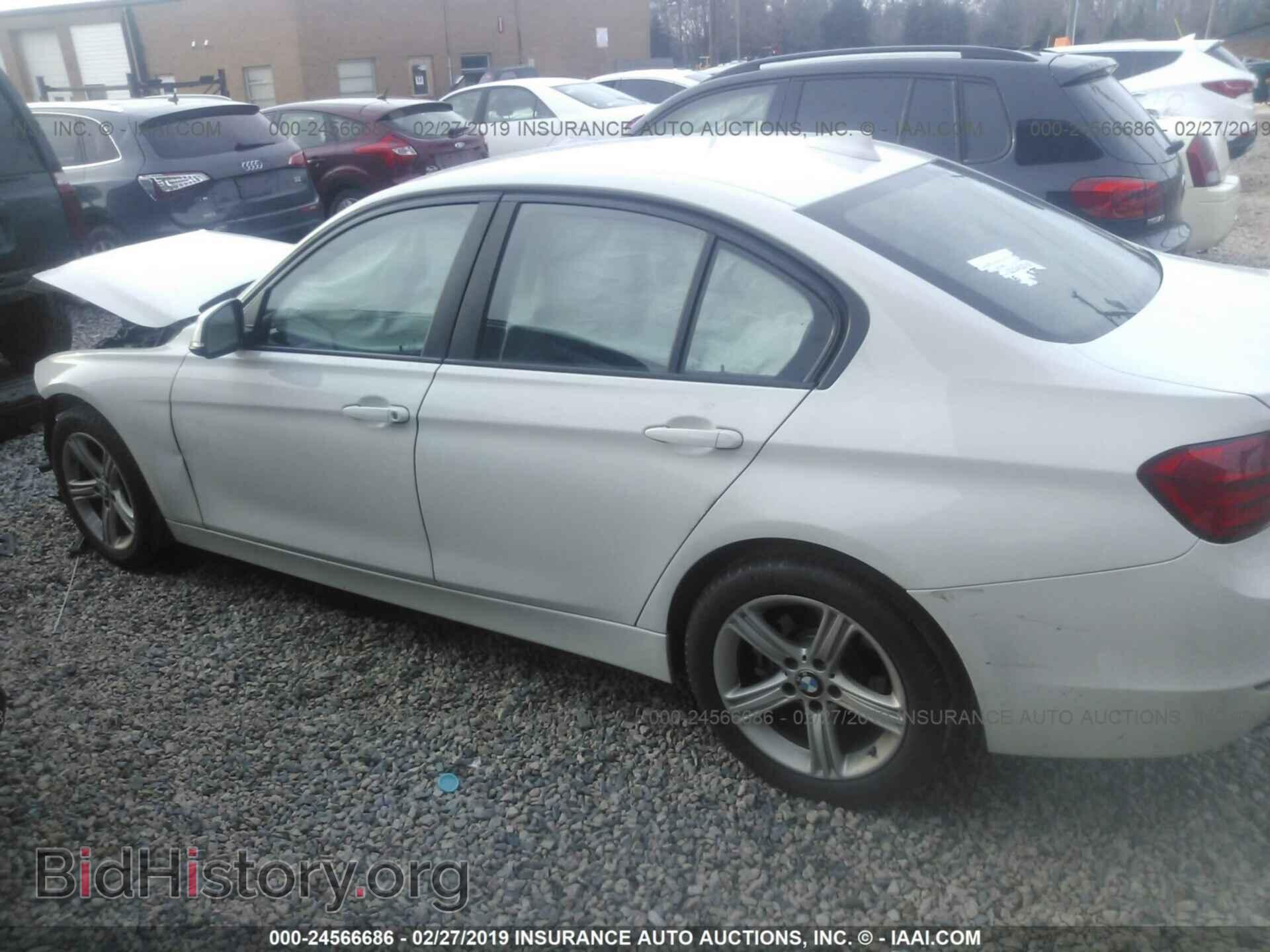 2015 BMW 320 - VIN: WBA3B1C55FK139782 - Фото 3
