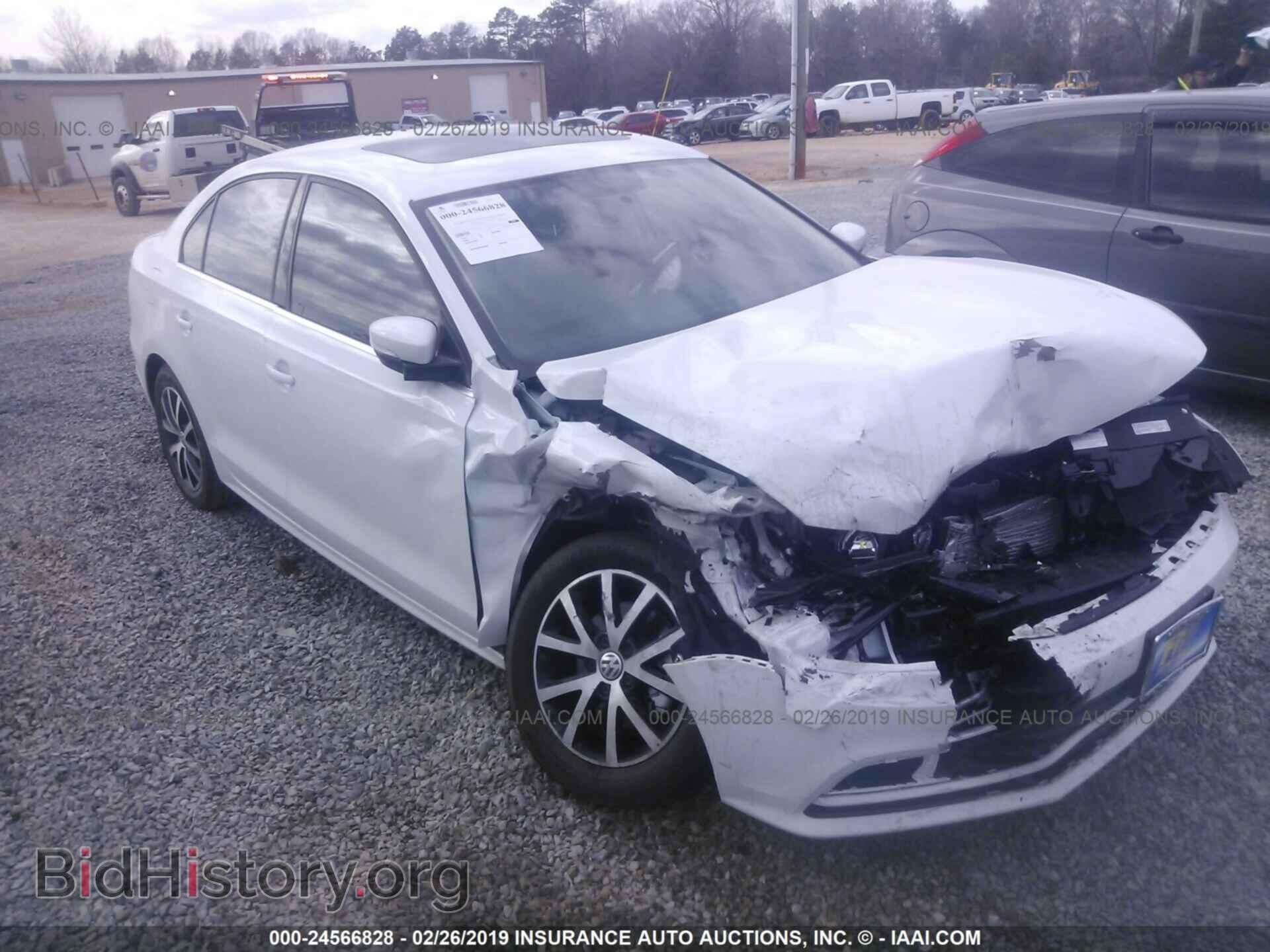 Фотография 3VWDB7AJ3HM335903 - VOLKSWAGEN JETTA 2017