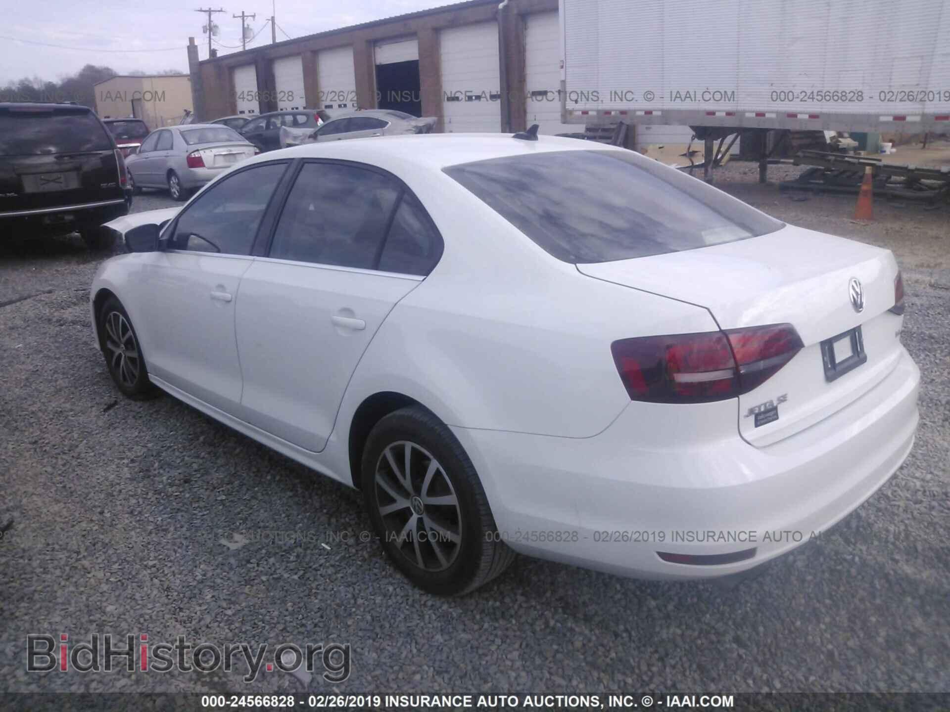 2017 VOLKSWAGEN JETTA - VIN: 3VWDB7AJ3HM335903 - Photo 3