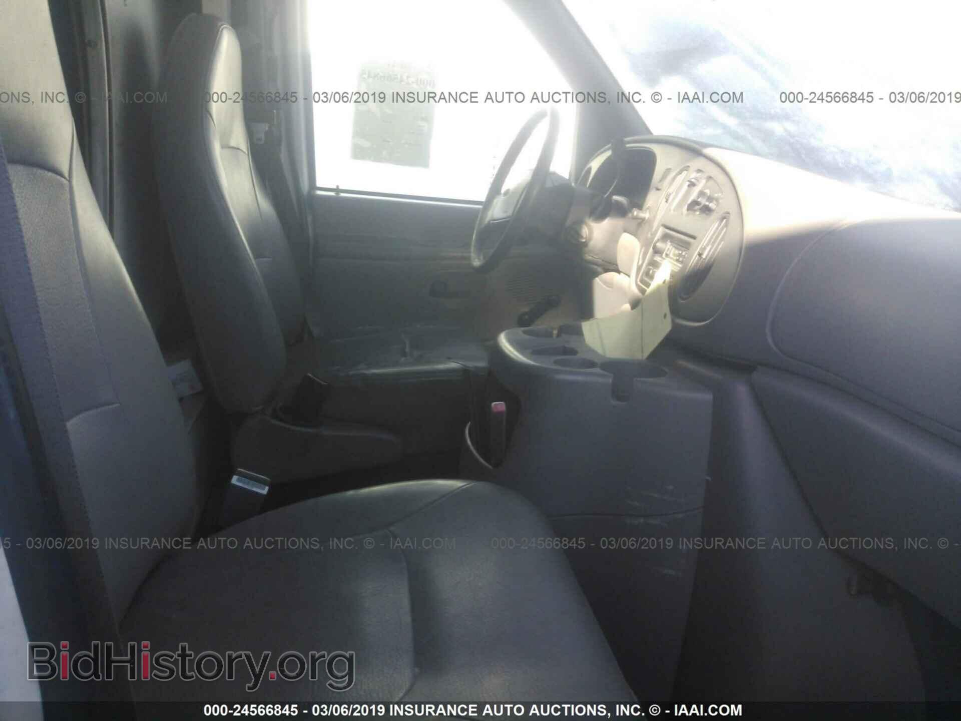 2000 FORD ECONOLINE - VIN: 1FDWE35L6YHC01409 - Photo 5