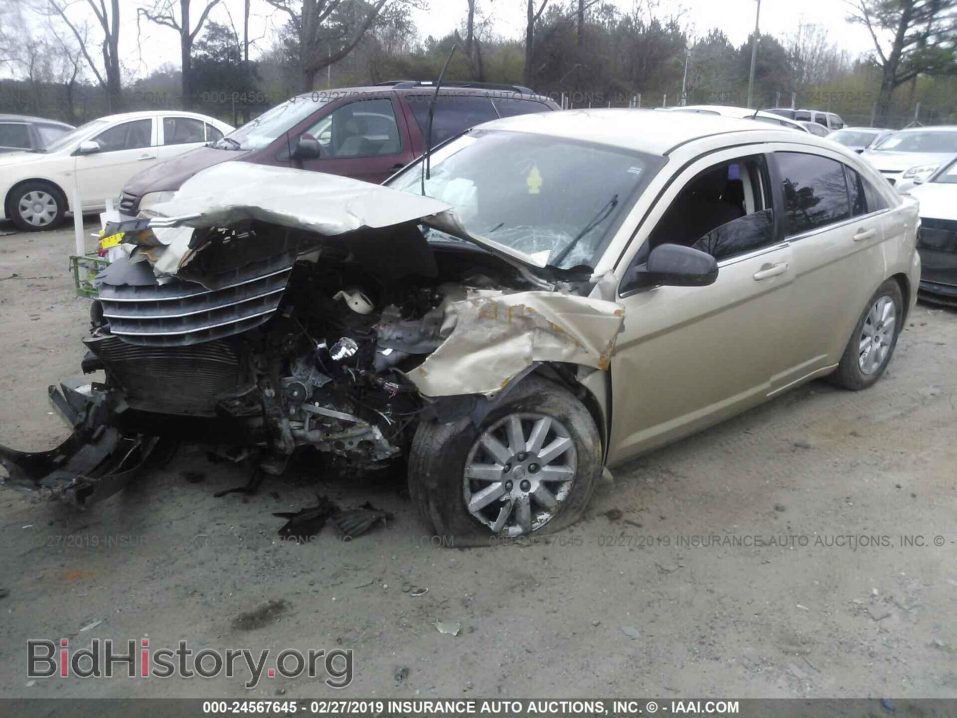 2010 CHRYSLER SEBRING - VIN: 1C3CC4FB4AN152831 - Photo 2