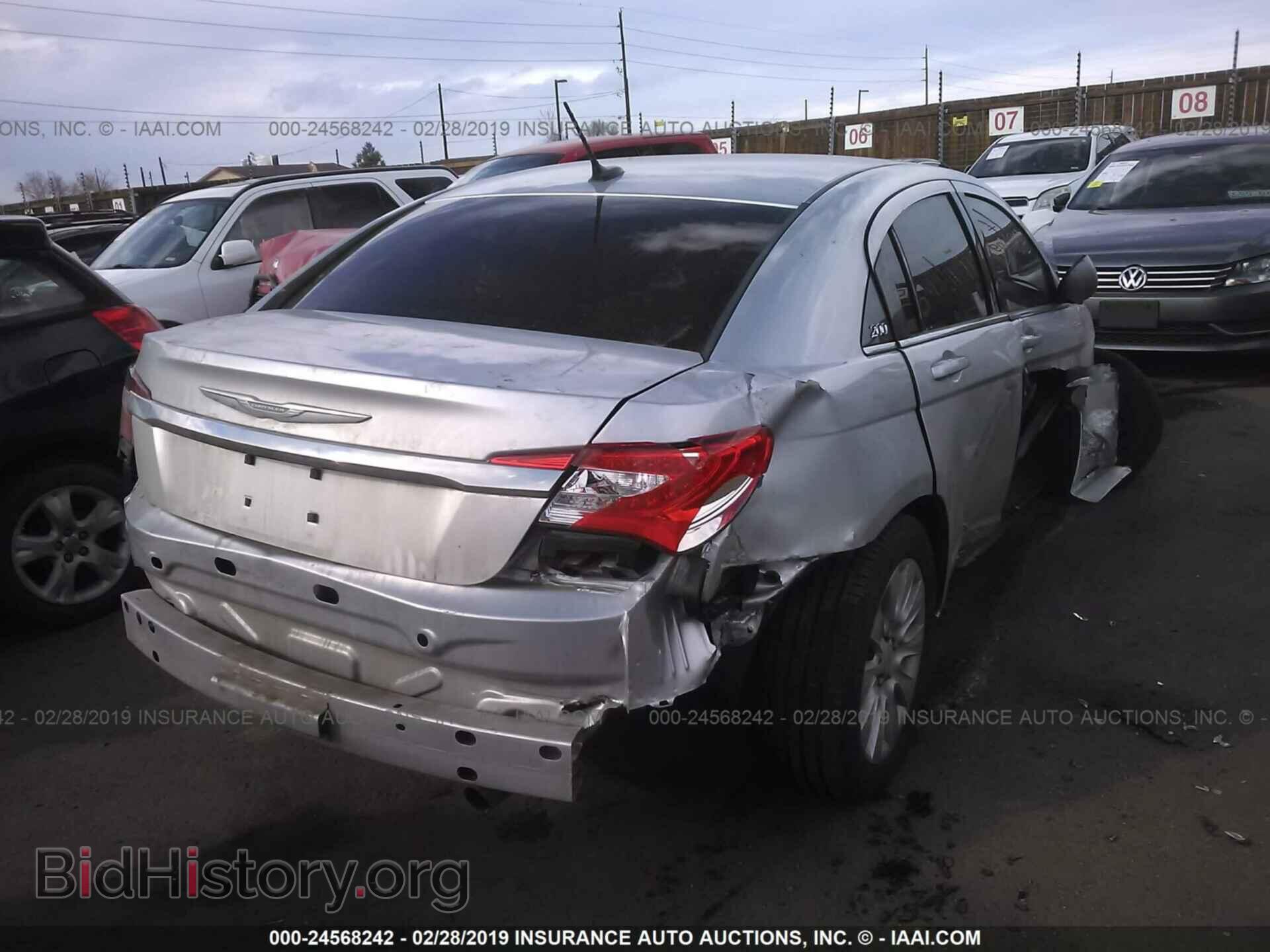 2012 CHRYSLER 200 - VIN: 1C3CCBAB8CN282464 - Фото 4