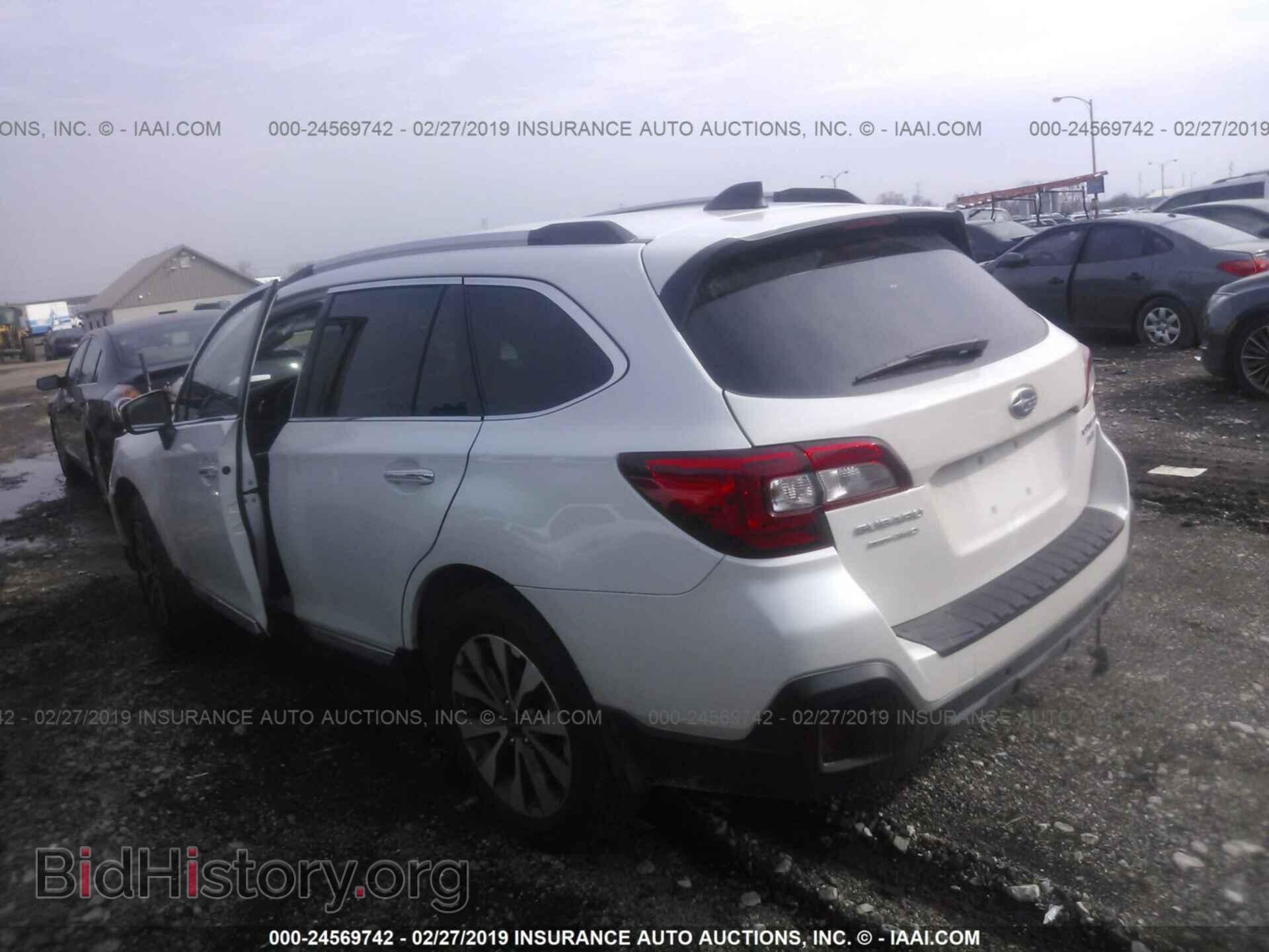 2018 SUBARU OUTBACK - VIN: 4S4BSETC4J3299302 - Фото 3