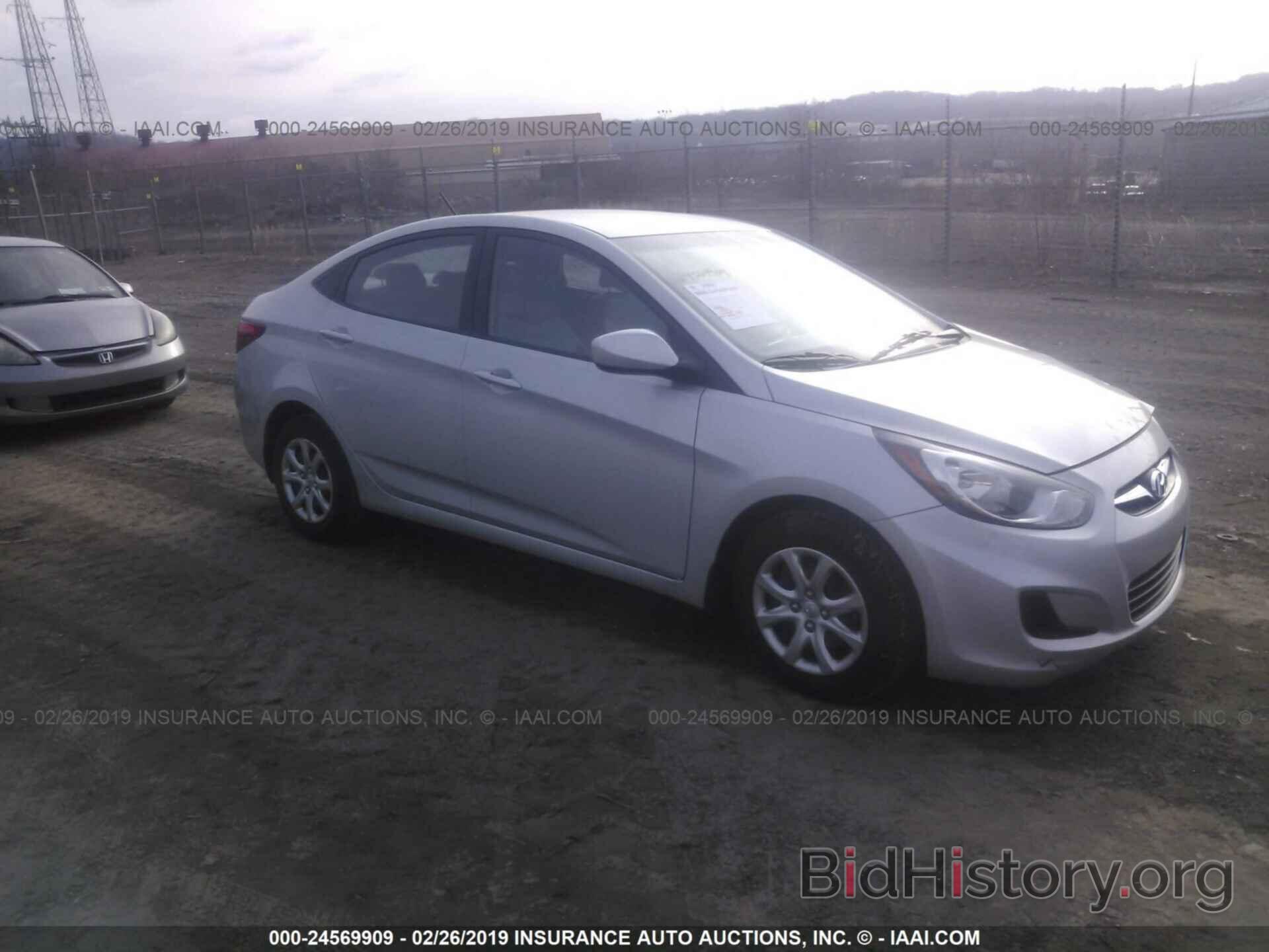 Фотография KMHCT4AE6DU565577 - HYUNDAI ACCENT 2013