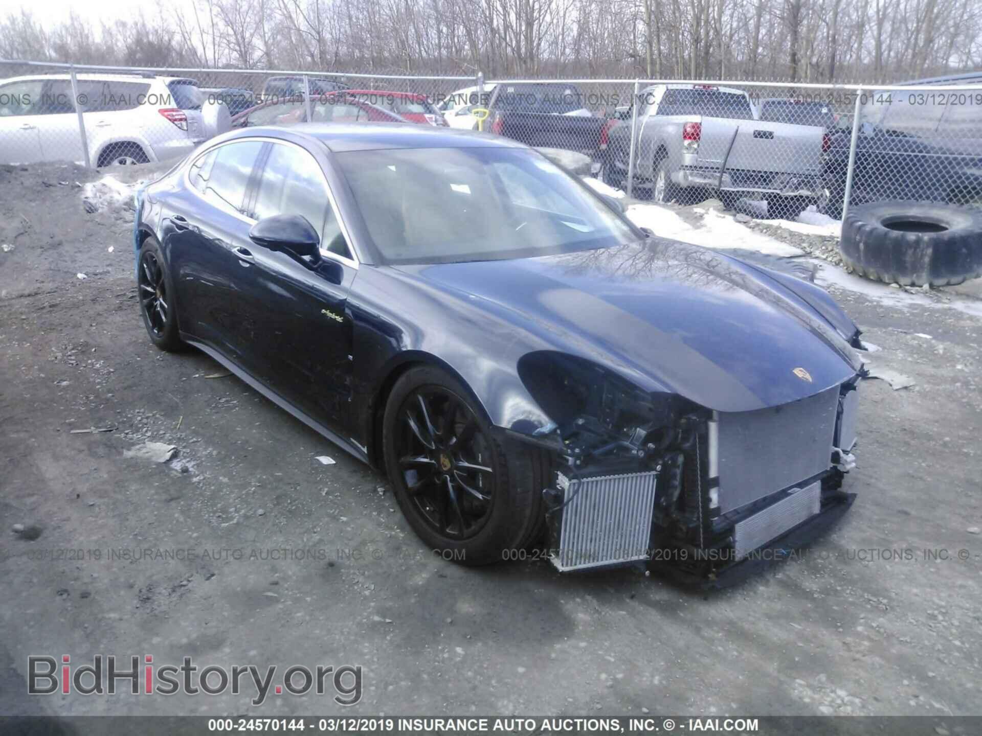 Фотография WP0AE2A71JL127675 - PORSCHE PANAMERA 2018