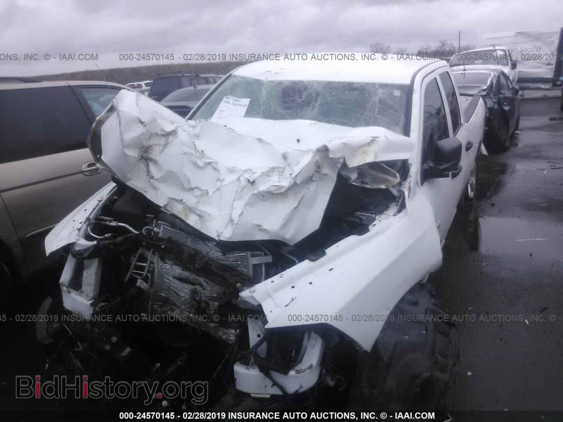 2019 RAM 1500 CLASSIC - VIN: 1C6RR6FT4KS515194 - Фото 2