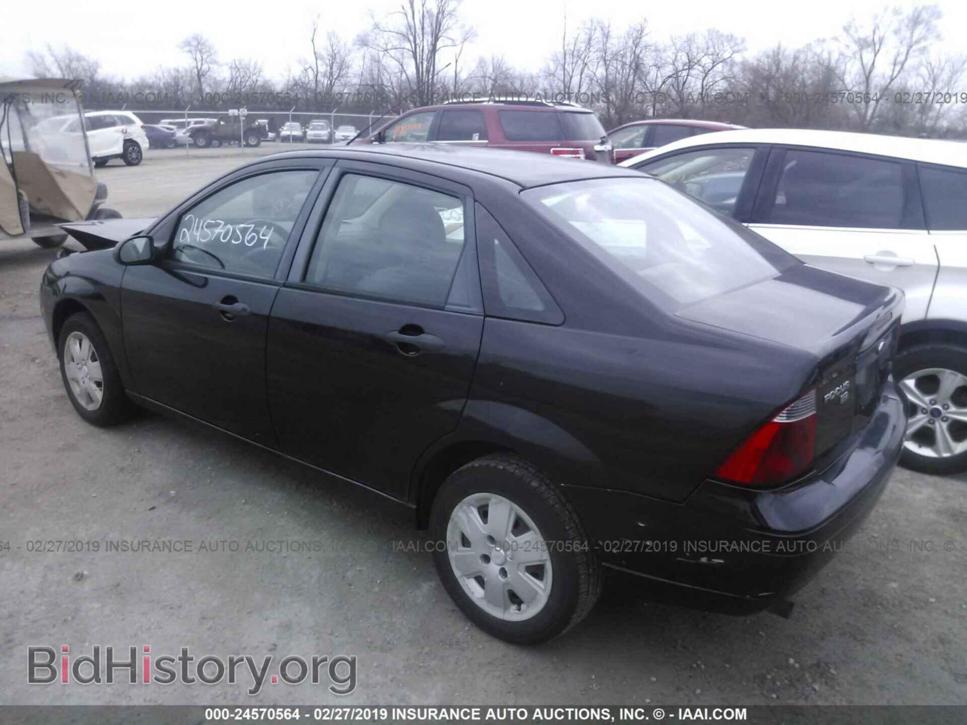 2007 FORD FOCUS - VIN: 1FAHP34NX7W209037 - Фото 3