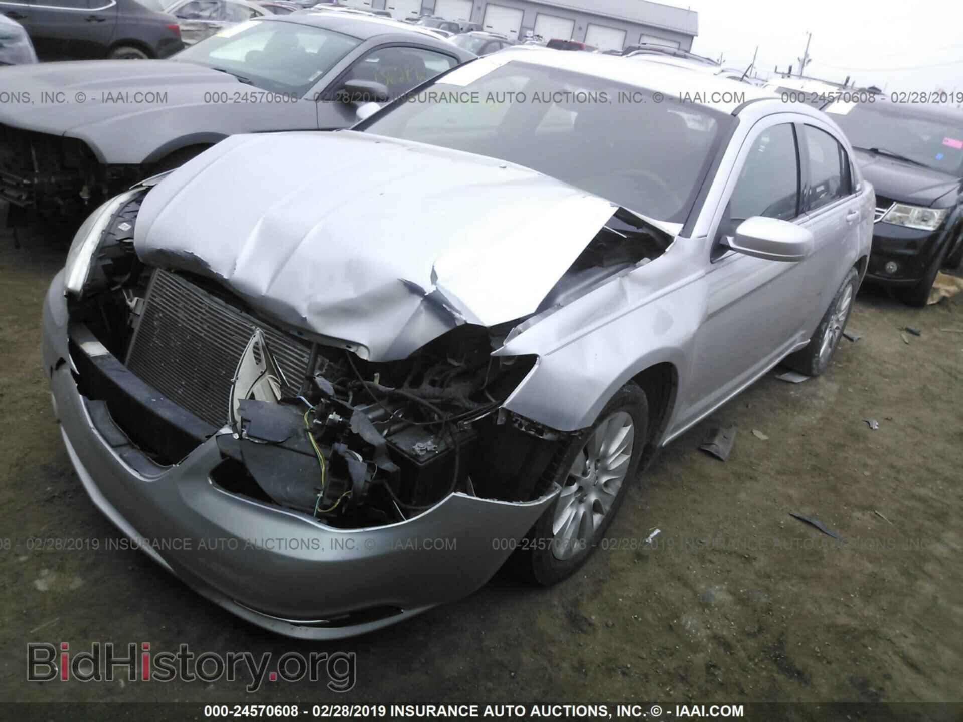 2012 CHRYSLER 200 - VIN: 1C3CCBAB1CN295654 - Фото 2