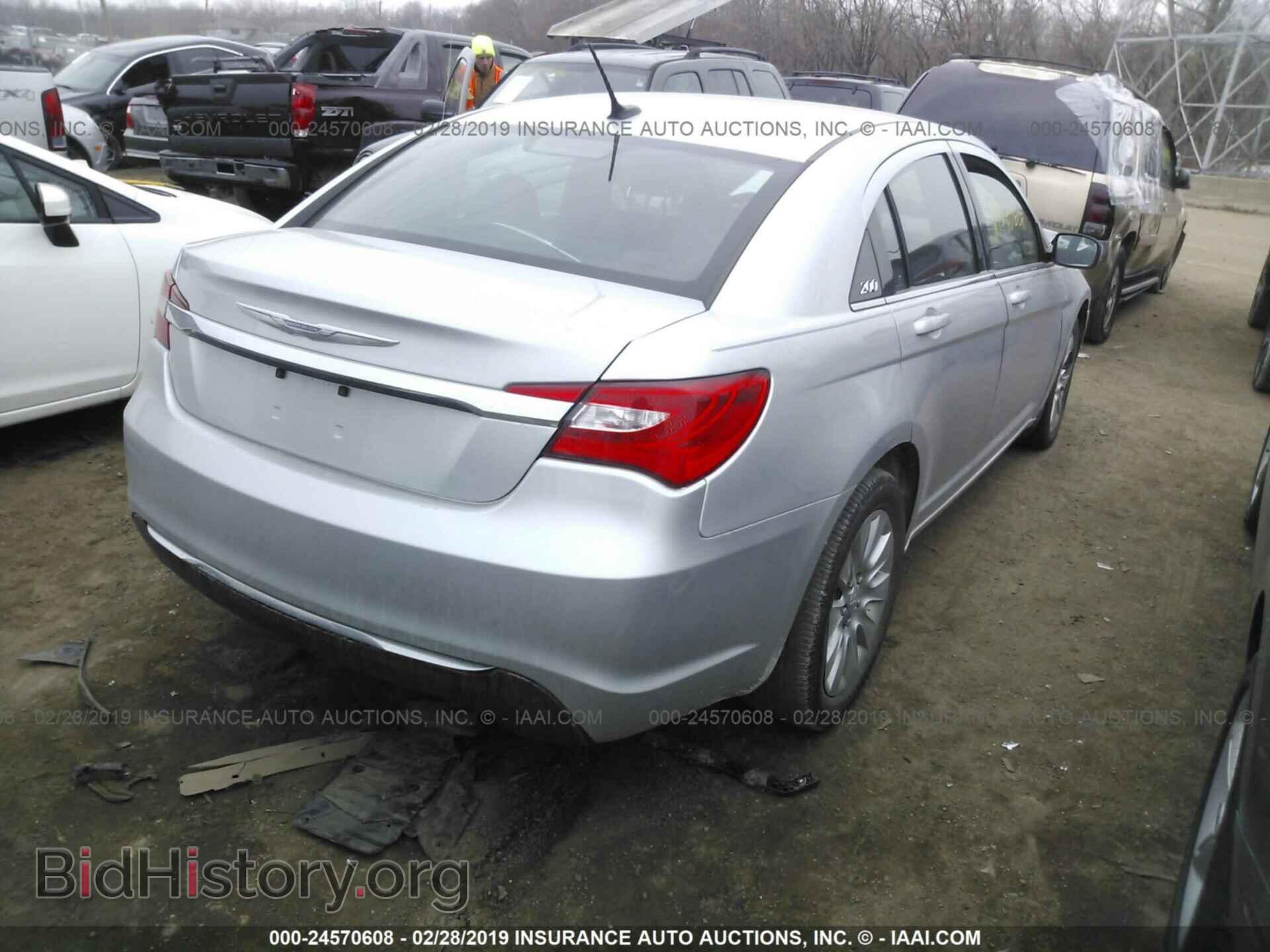 2012 CHRYSLER 200 - VIN: 1C3CCBAB1CN295654 - Фото 4