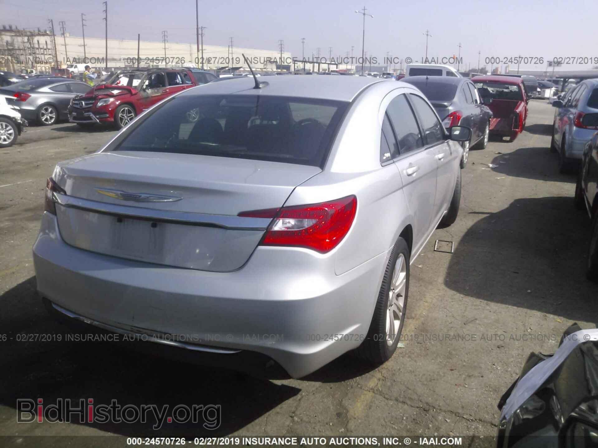 2012 CHRYSLER 200 - VIN: 1C3CCBAB3CN318626 - Фото 4