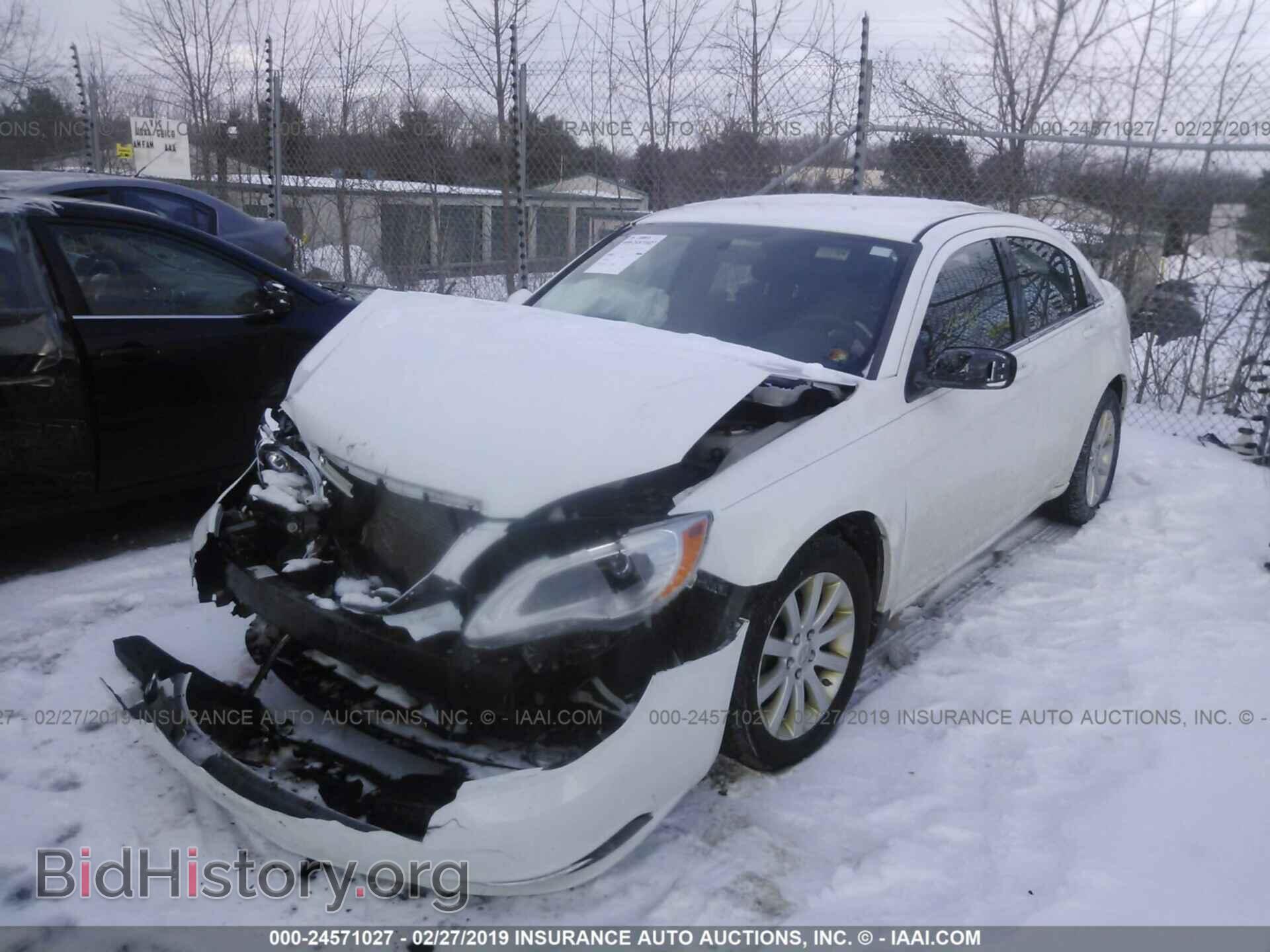 2013 CHRYSLER 200 - VIN: 1C3CCBBBXDN516300 - Фото 2
