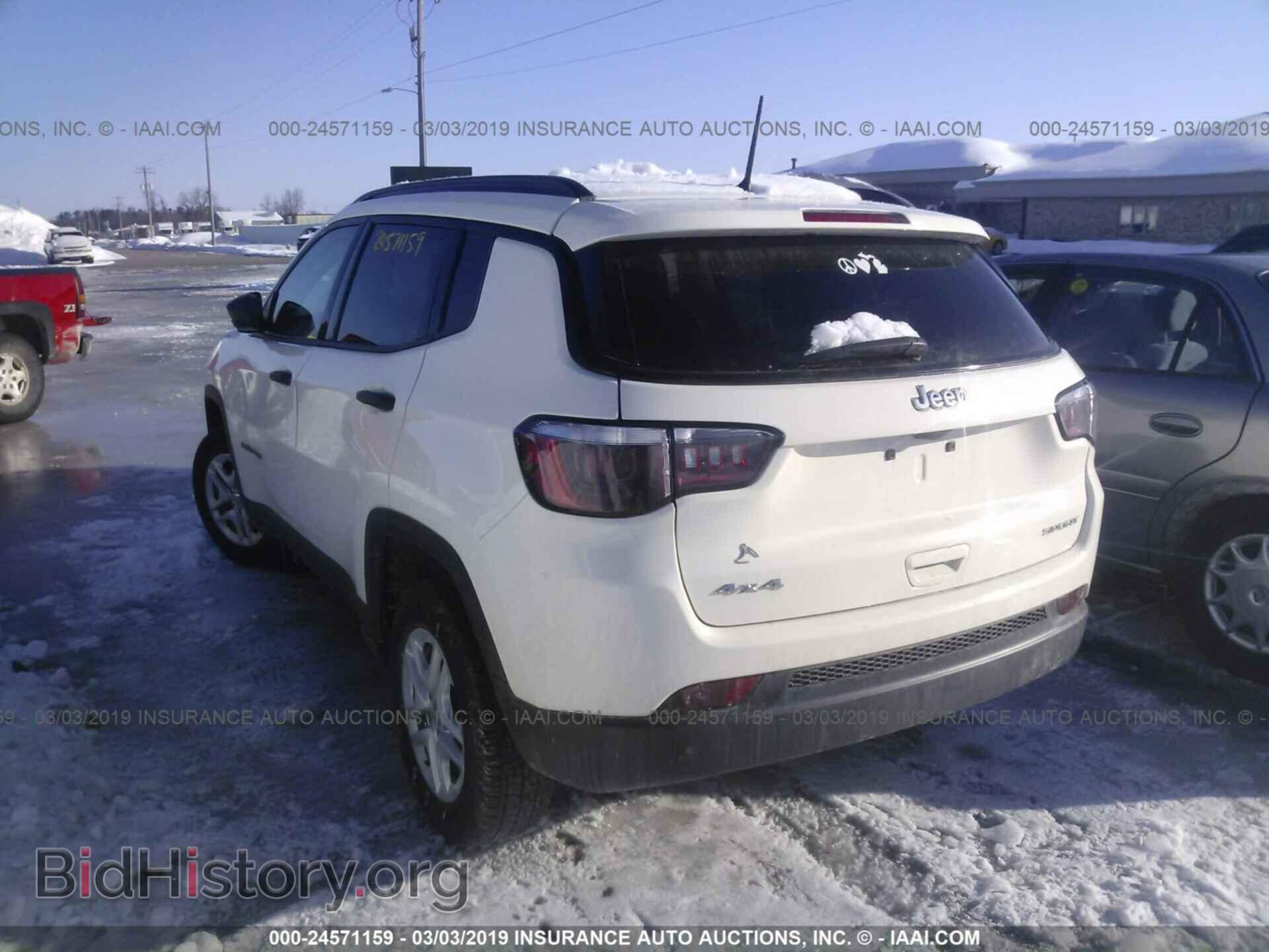 2017 JEEP COMPASS - VIN: 3C4NJDAB8HT642717 - Фото 3
