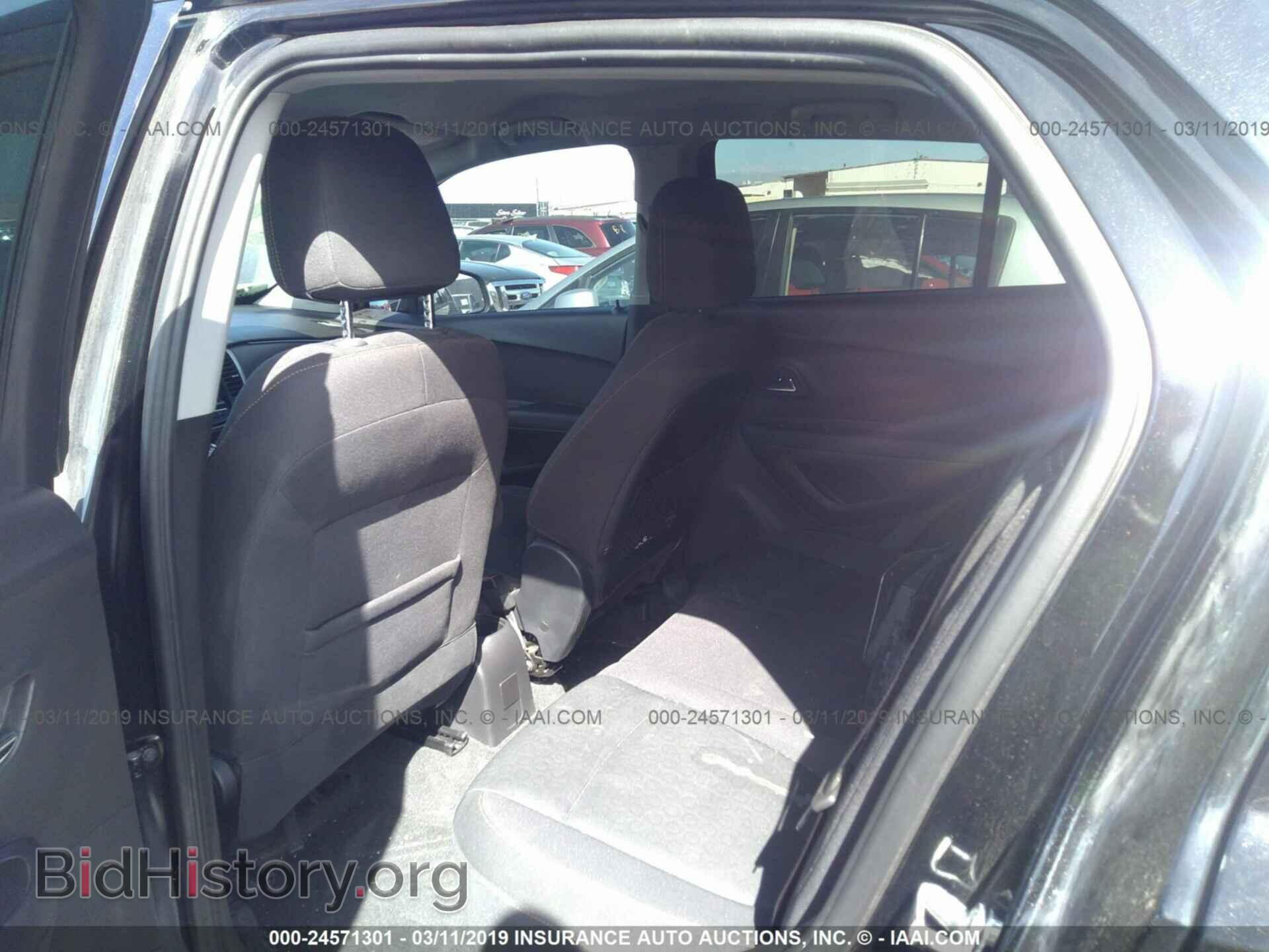 2017 CHEVROLET TRAX - VIN: 3GNCJKSB3HL258393 - Photo 8