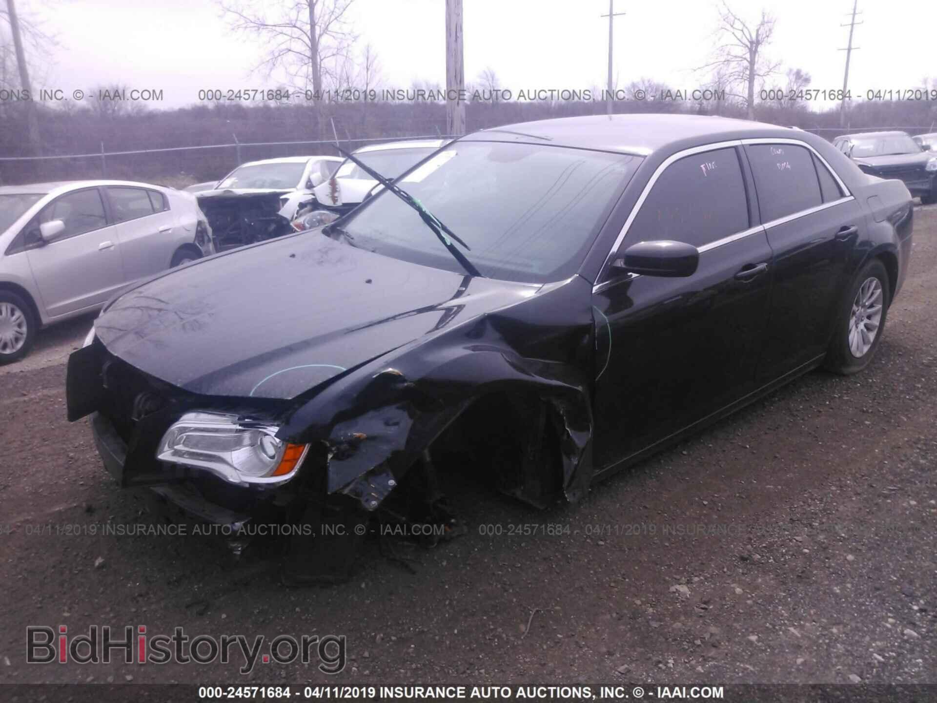 2014 CHRYSLER 300 - VIN: 2C3CCAAG7EH222290 - Фото 2