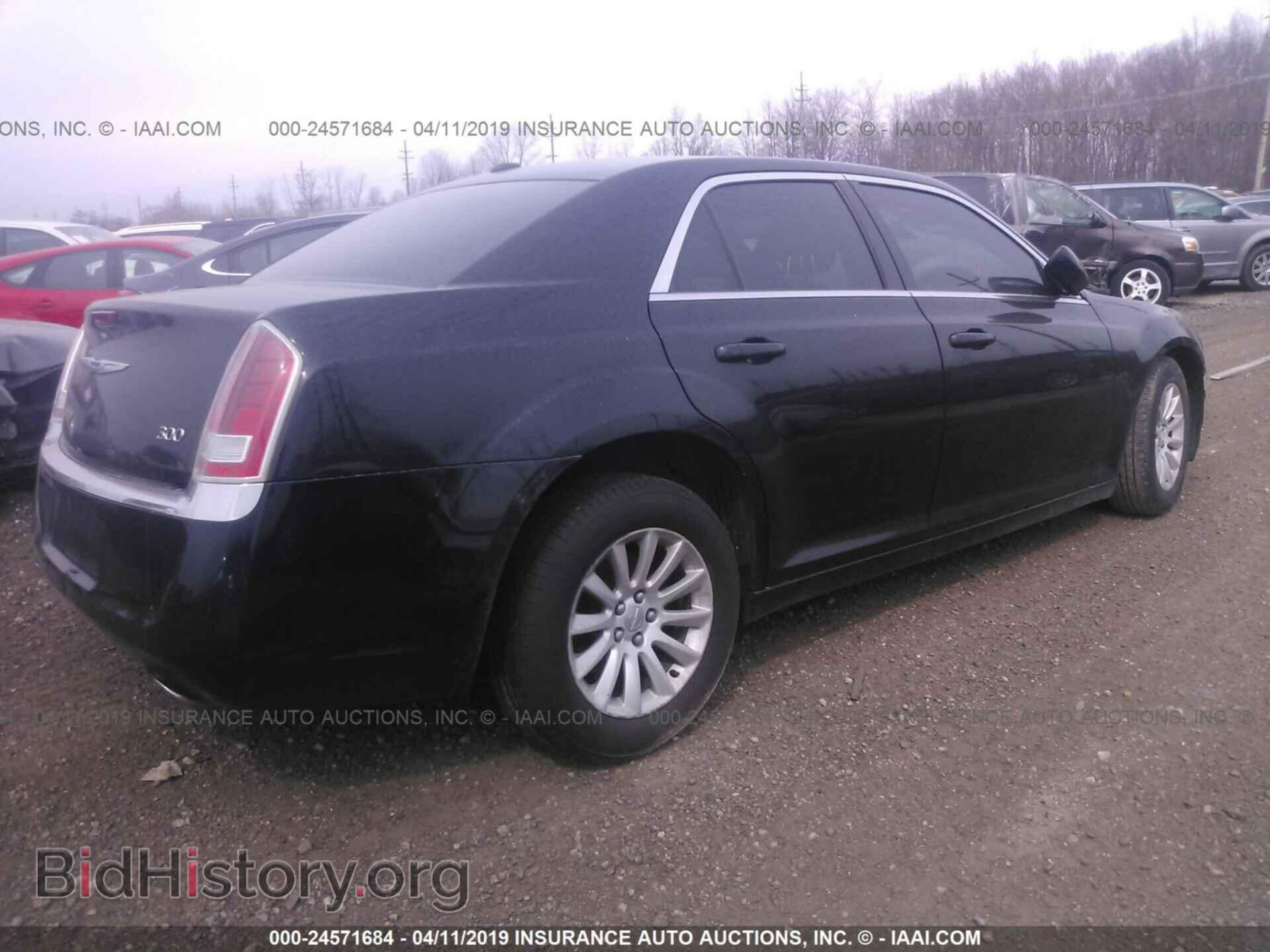 2014 CHRYSLER 300 - VIN: 2C3CCAAG7EH222290 - Фото 4