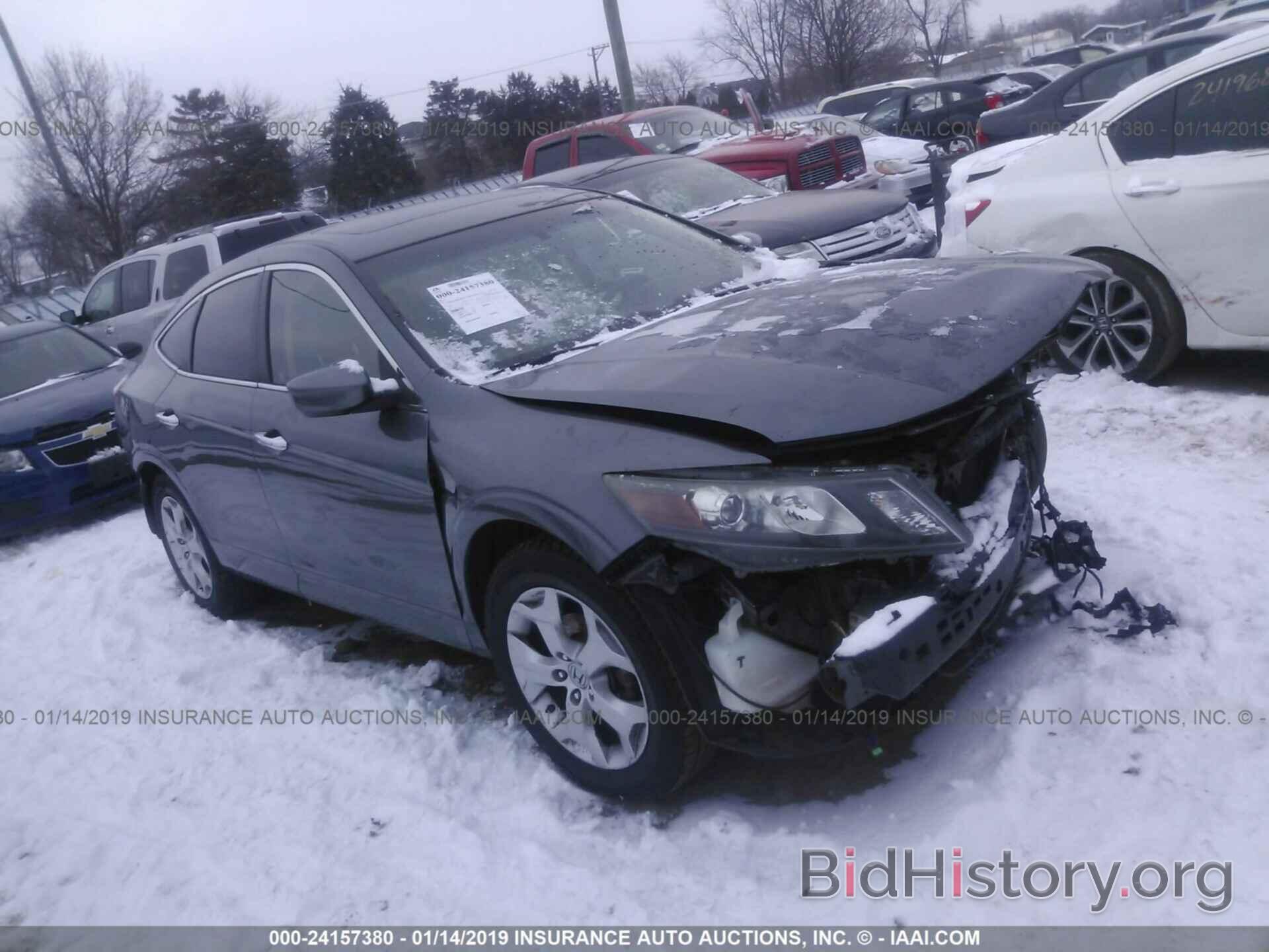 Photo 5J6TF1H52BL000322 - HONDA ACCORD CROSSTOUR 2011