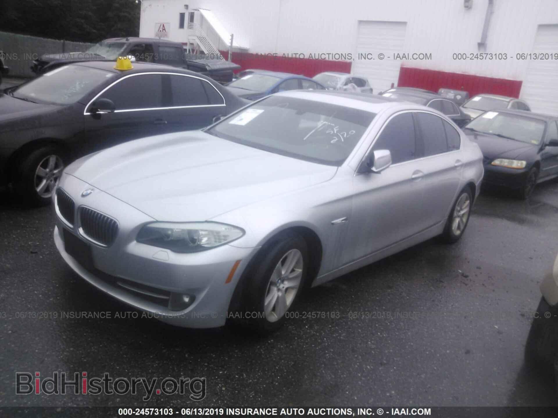 2011 BMW 528 - VIN: WBAFR1C51BC737378 - Фото 2