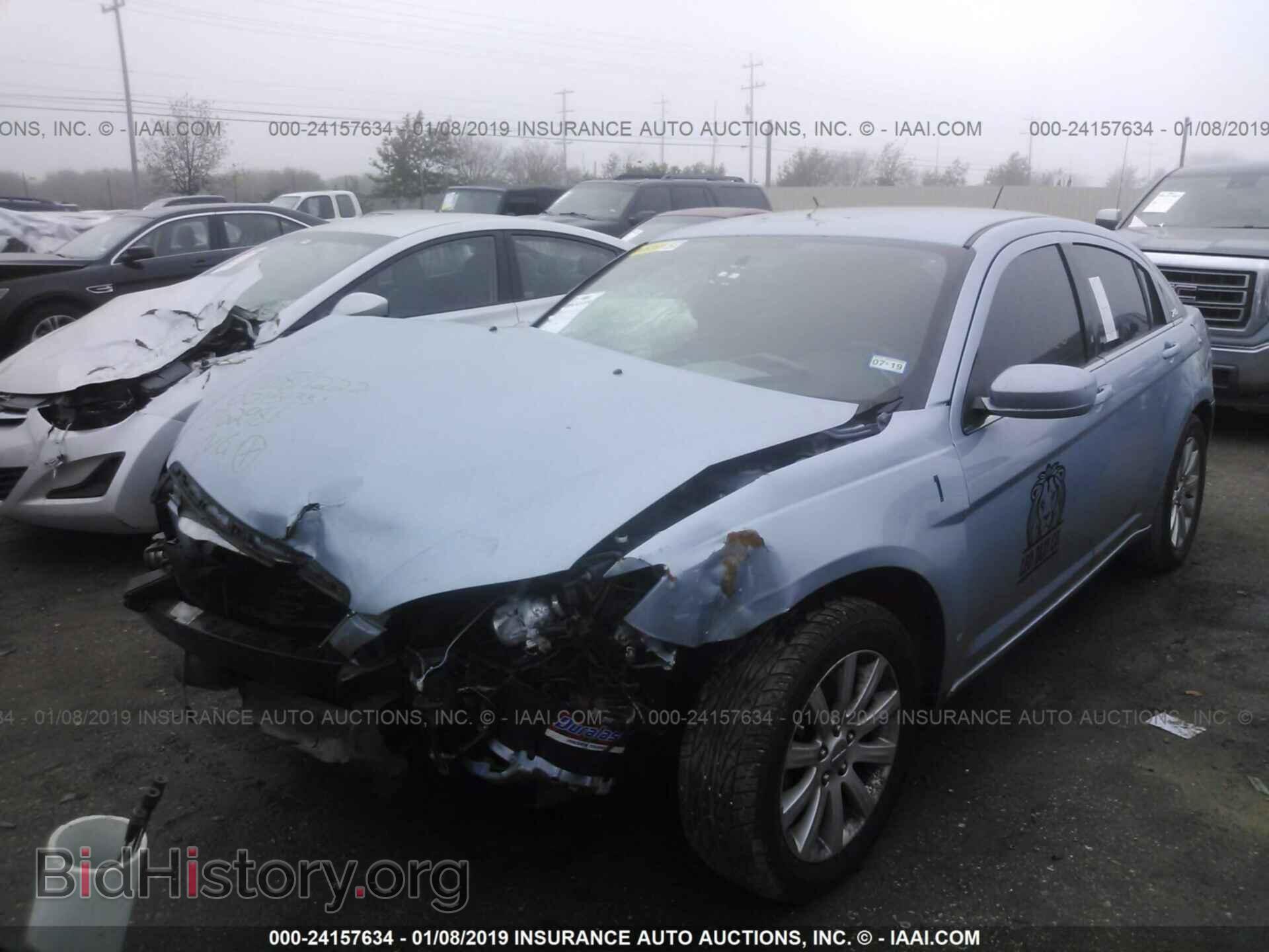 2012 CHRYSLER 200 - VIN: 1C3CCBBBXCN302986 - Photo 2