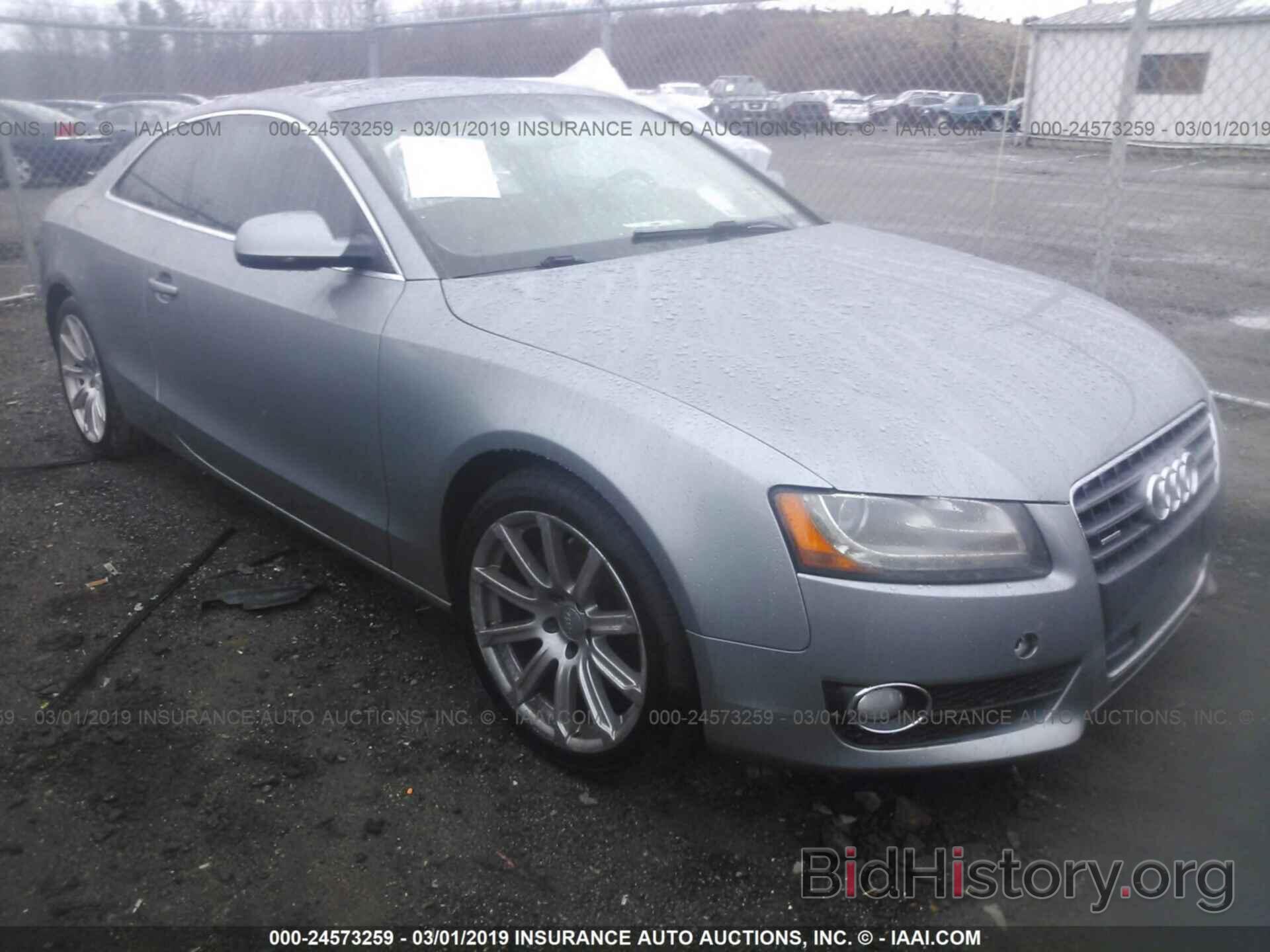 Photo WAULFAFRXBA079081 - AUDI A5 2011