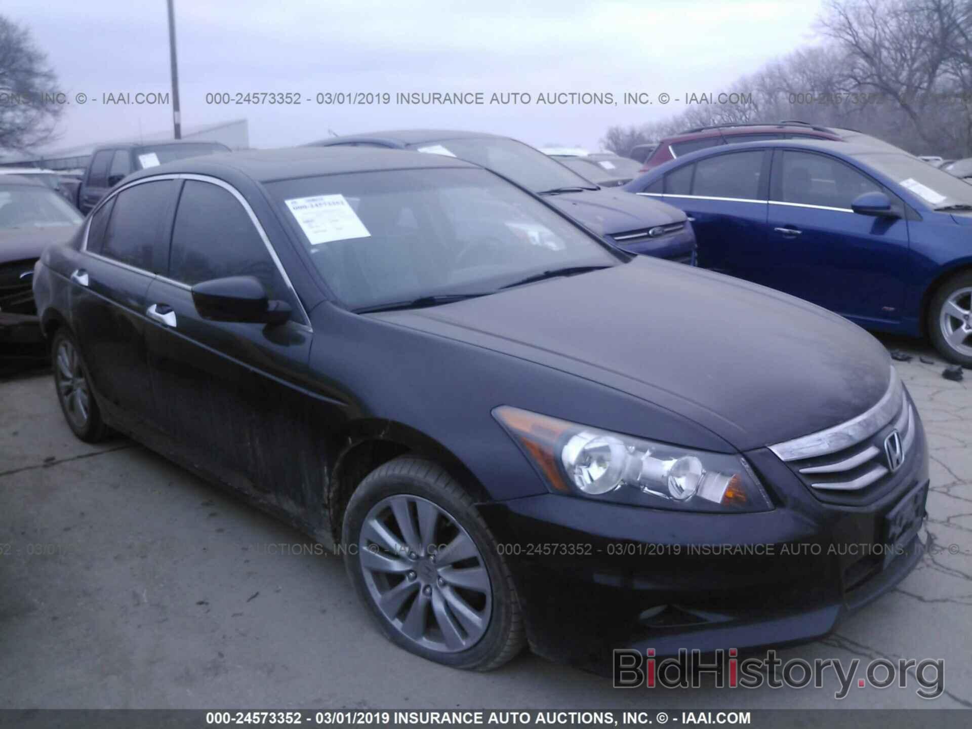 Photo 1HGCP3F8XCA000191 - HONDA ACCORD 2012