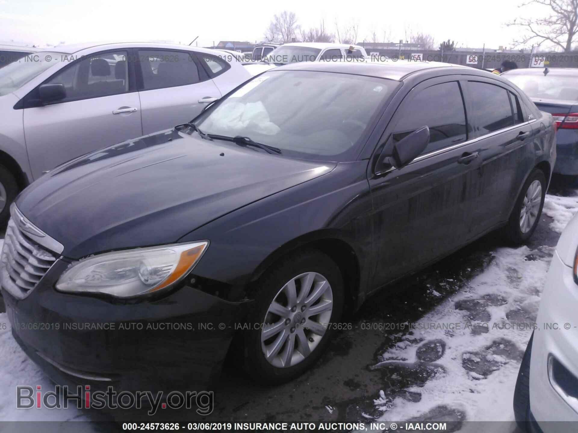 2011 CHRYSLER 200 - VIN: 1C3BC1FB4BN530996 - Фото 2
