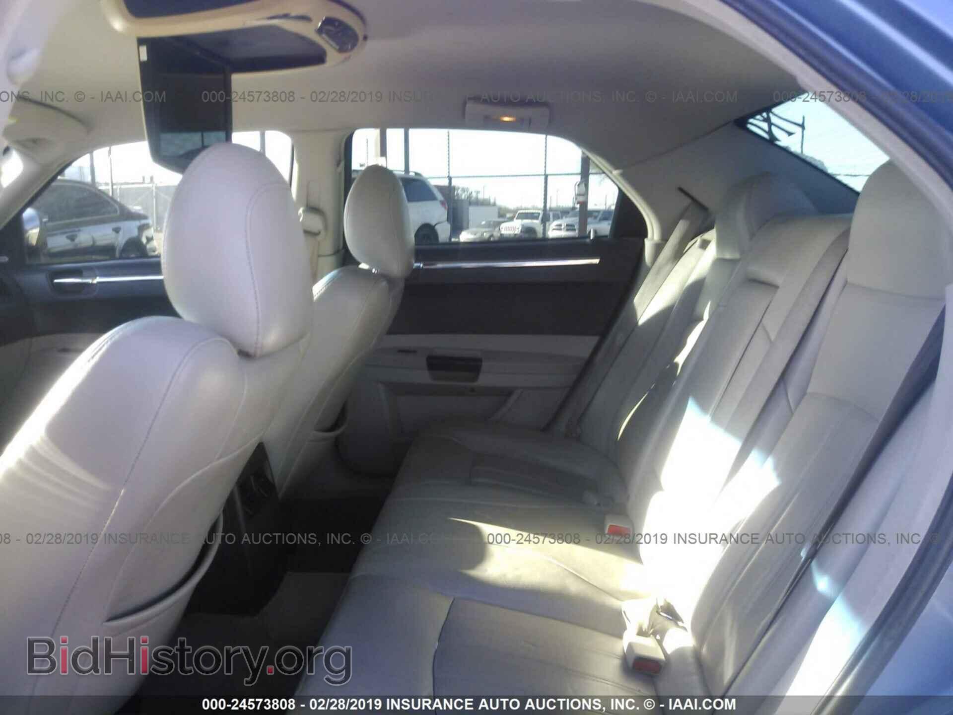 2007 CHRYSLER 300C - VIN: 2C3KA63H67H828011 - Фото 8
