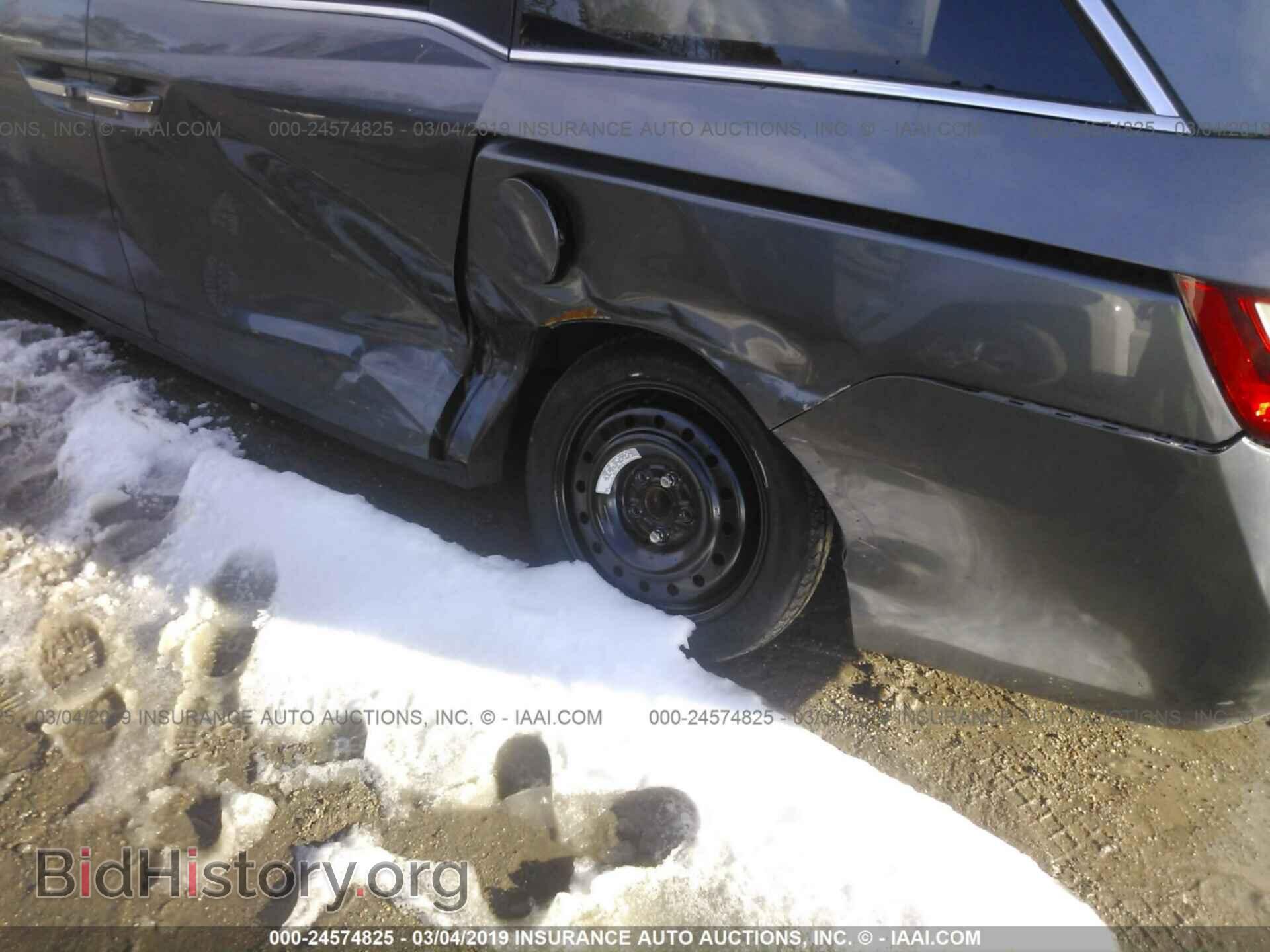 2011 HONDA ODYSSEY - VIN: 5FNRL5H68BB024071 - Фото 6
