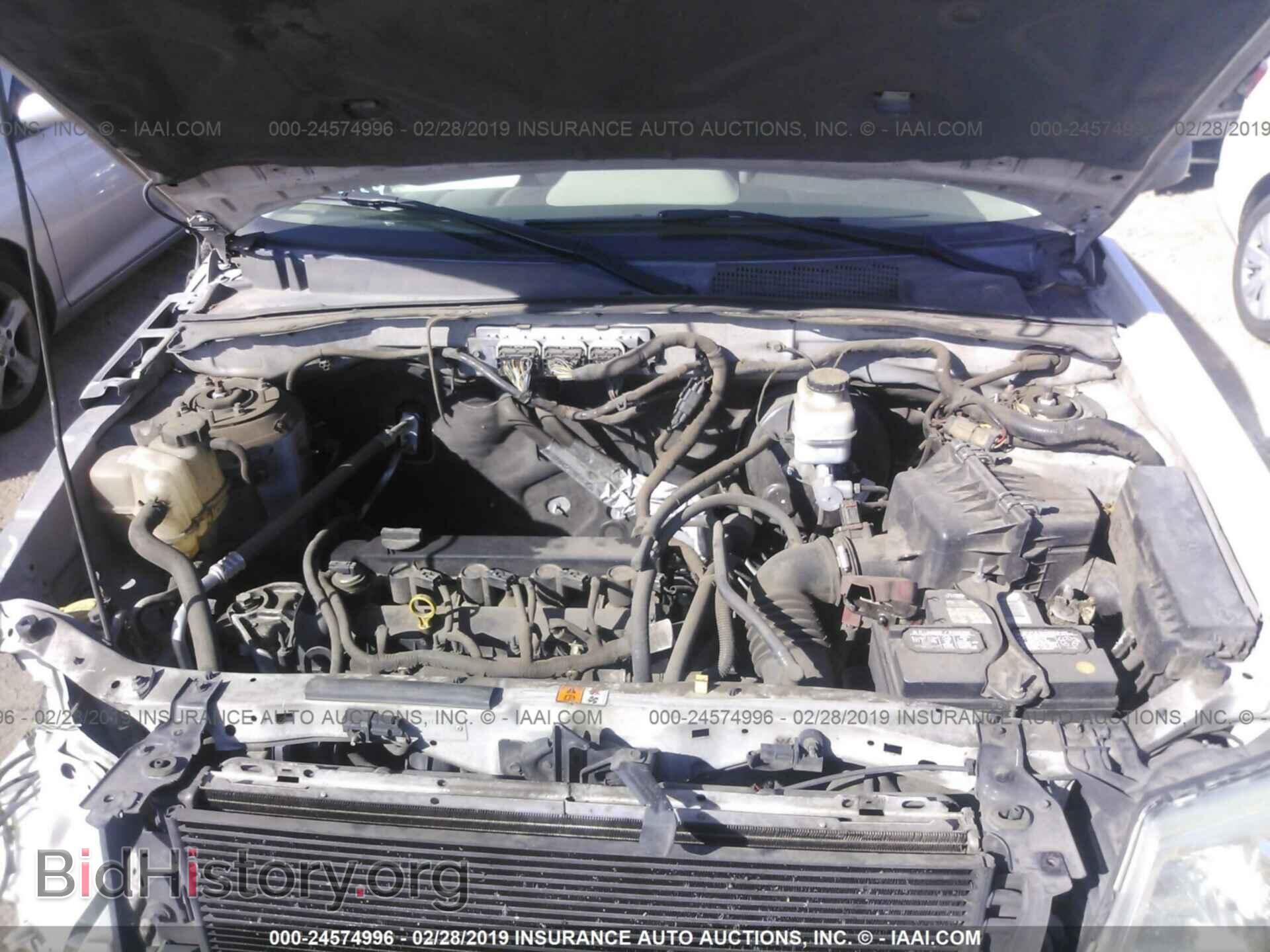 2011 MAZDA TRIBUTE - VIN: 4F2CY0C72BKM01930 - Фото 10