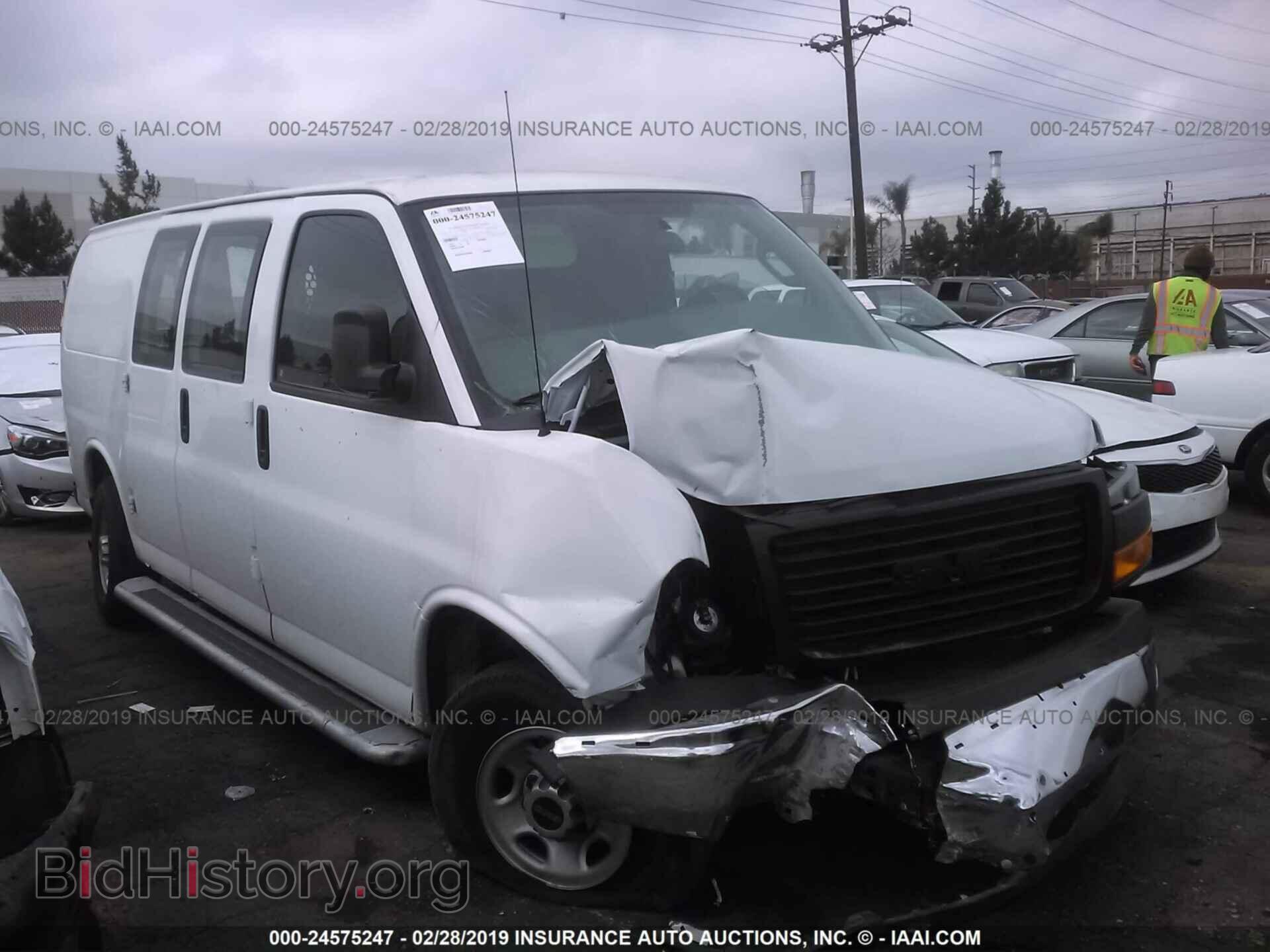 Фотография 1GTW7AFGXJ1907639 - GMC SAVANA 2018