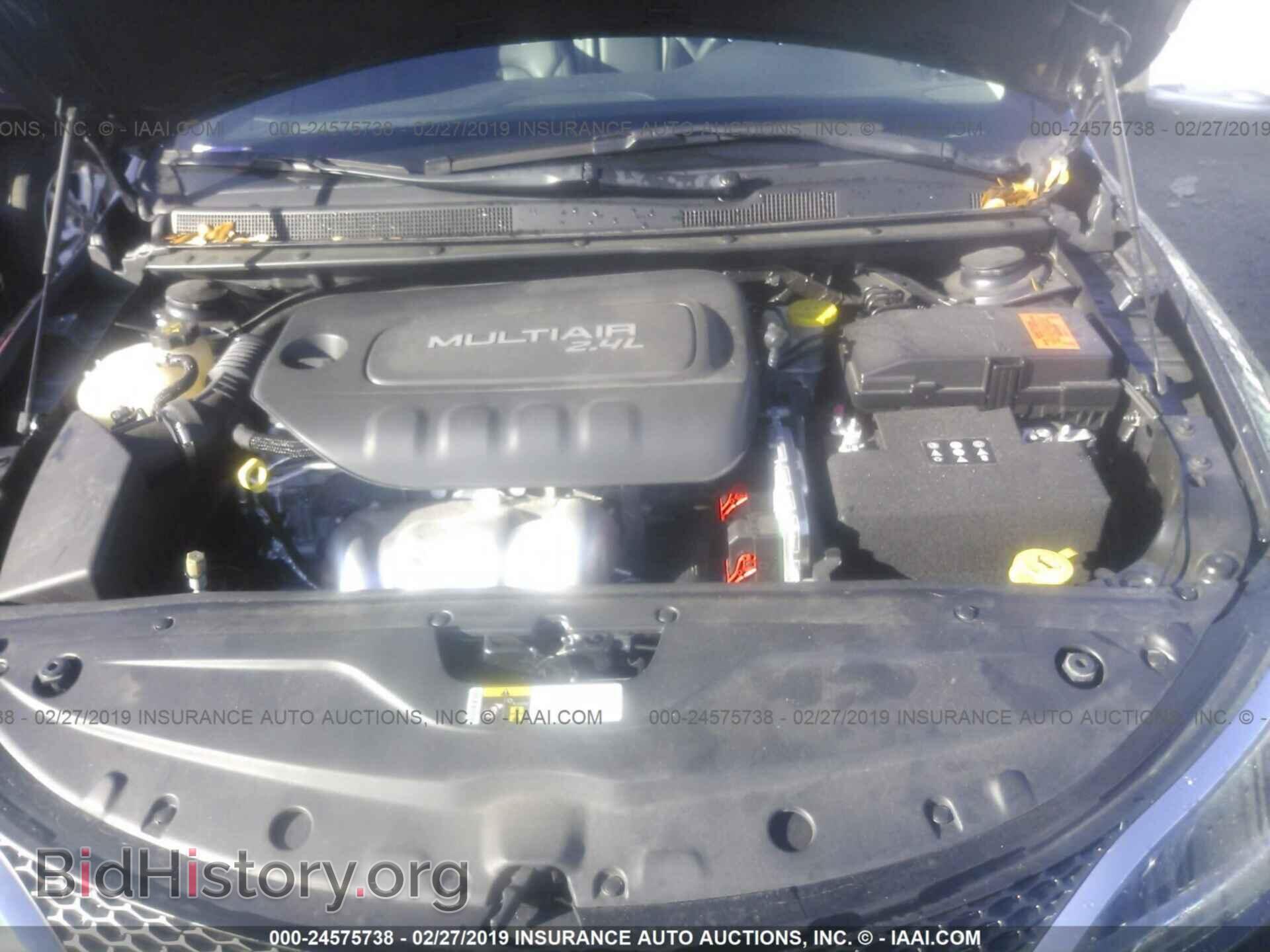 2017 CHRYSLER 200 - VIN: 1C3CCCAB7HN509916 - Фото 10