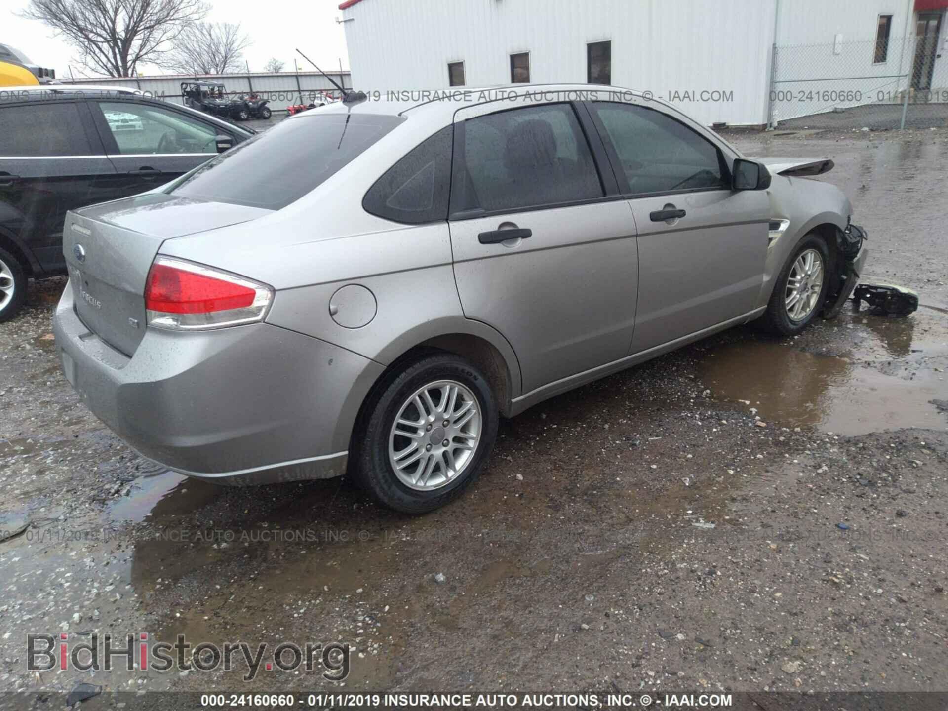 2008 FORD FOCUS - VIN: 1FAHP35N68W254721 - Photo 4