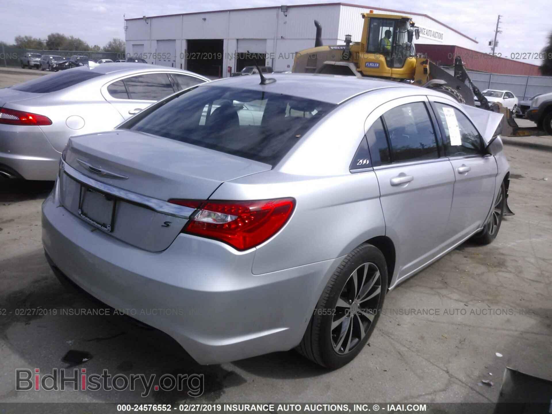 2012 CHRYSLER 200 - VIN: 1C3CCBBG5CN261176 - Фото 4