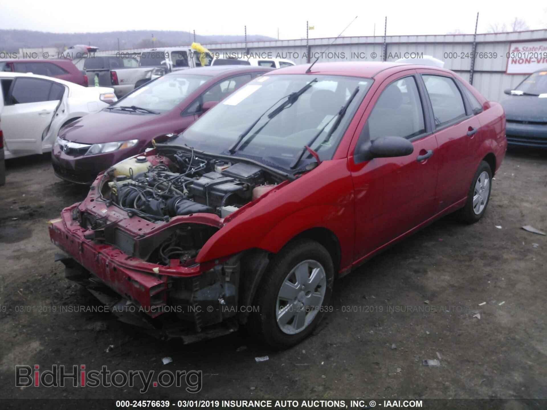 2007 FORD FOCUS - VIN: 1FAFP34N77W197372 - Фото 2