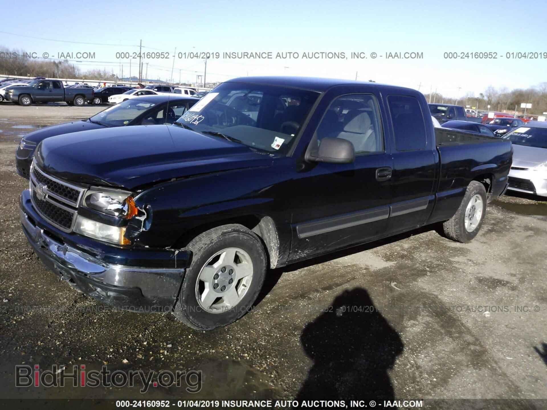 2006 CHEVROLET SILVERADO - VIN: 1GCEC19V66Z221799 - Фото 2