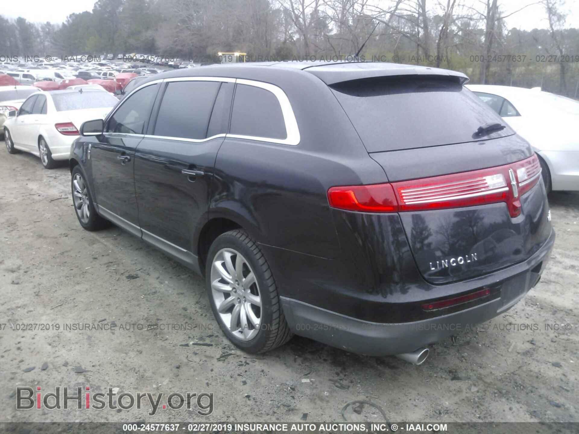 2010 LINCOLN MKT - VIN: 2LMHJ5FR2ABJ03214 - Photo 3