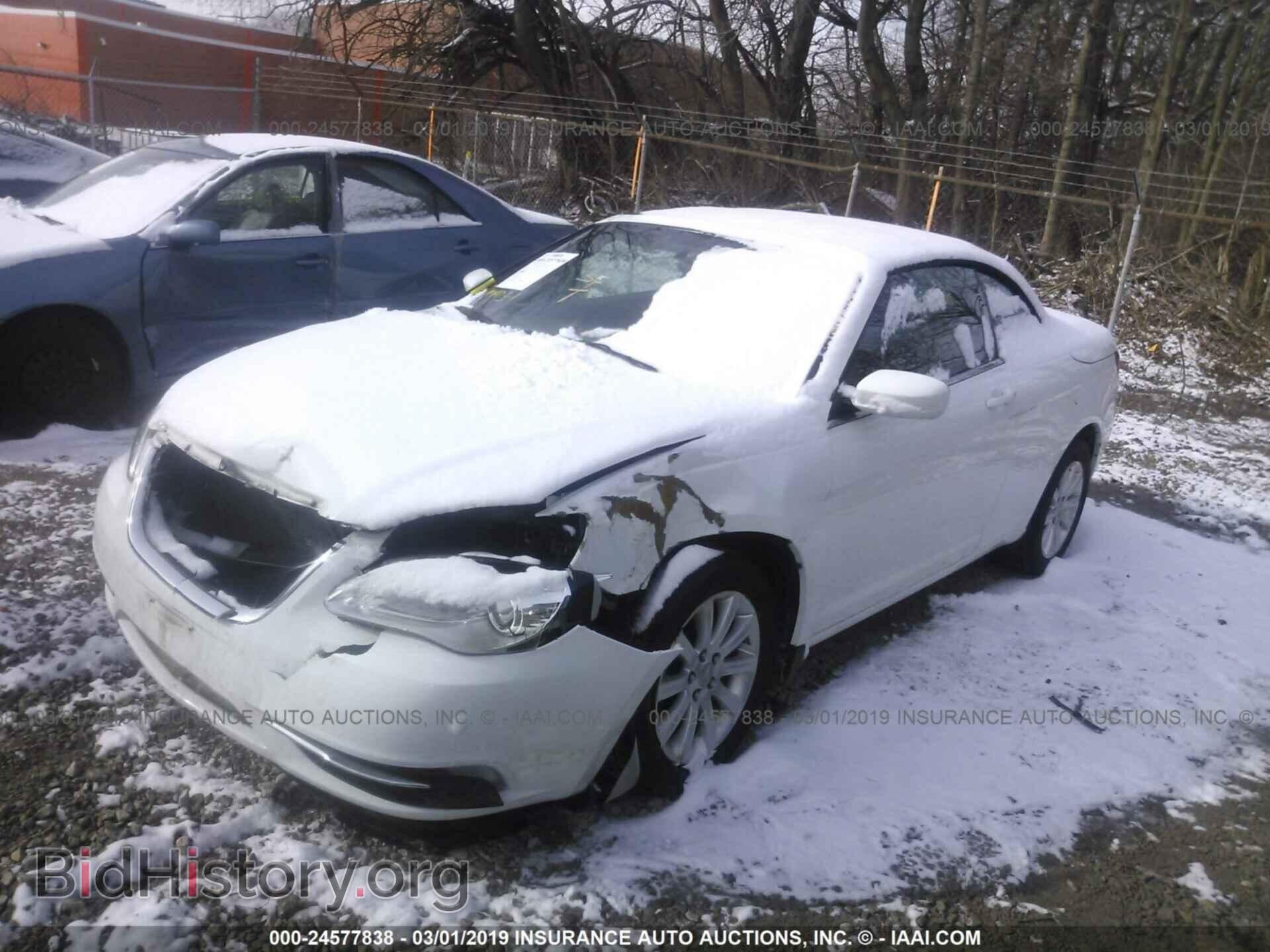 2012 CHRYSLER 200 - VIN: 1C3BCBEBXCN123550 - Фото 2