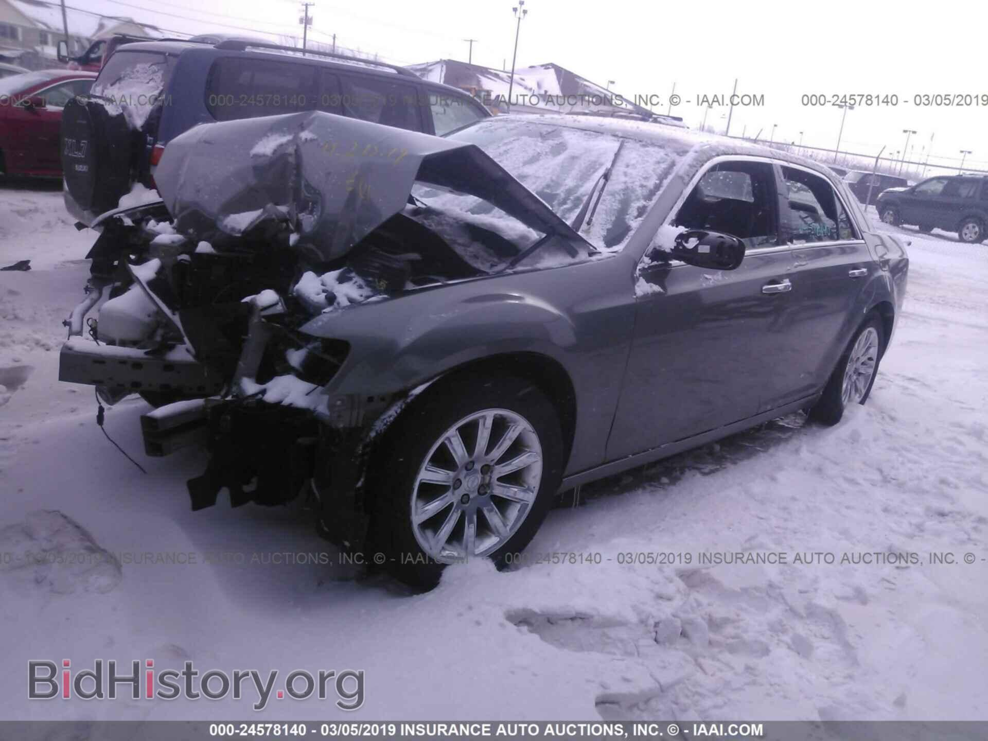 2011 CHRYSLER 300 - VIN: 2C3CA5CG1BH579728 - Фото 2