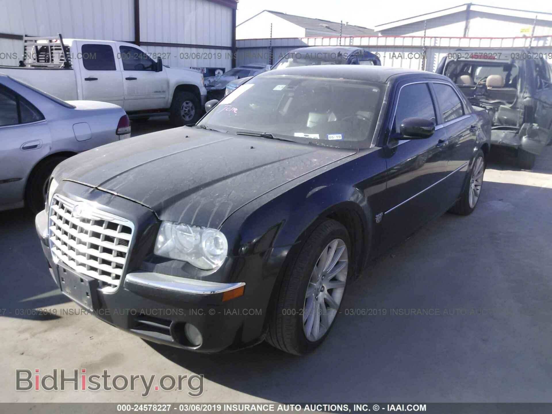 2007 CHRYSLER 300C - VIN: 2C3LA63H37H766216 - Фото 2
