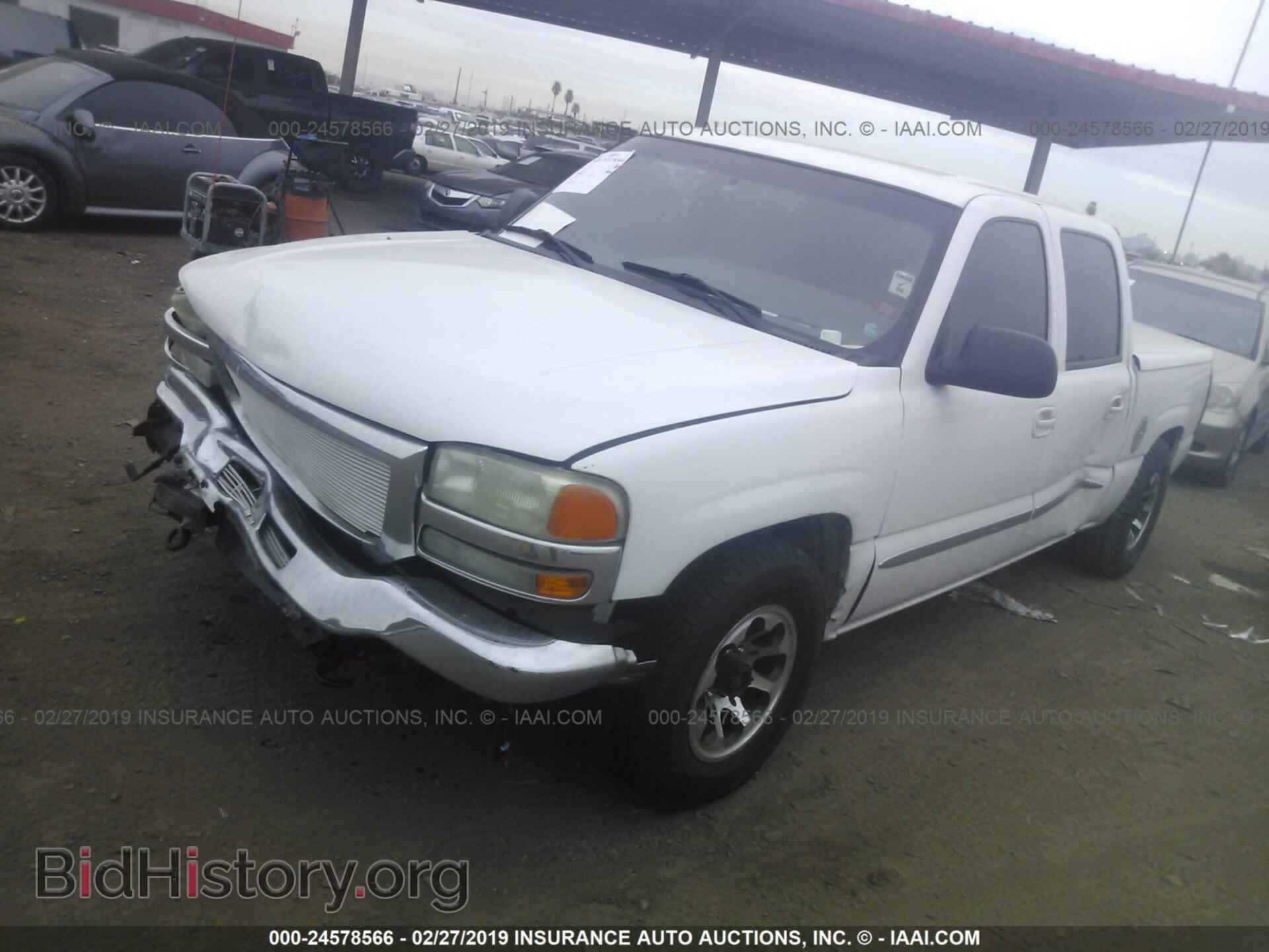 2004 GMC NEW SIERRA - VIN: 2GTEC13T241432625 - Фото 2