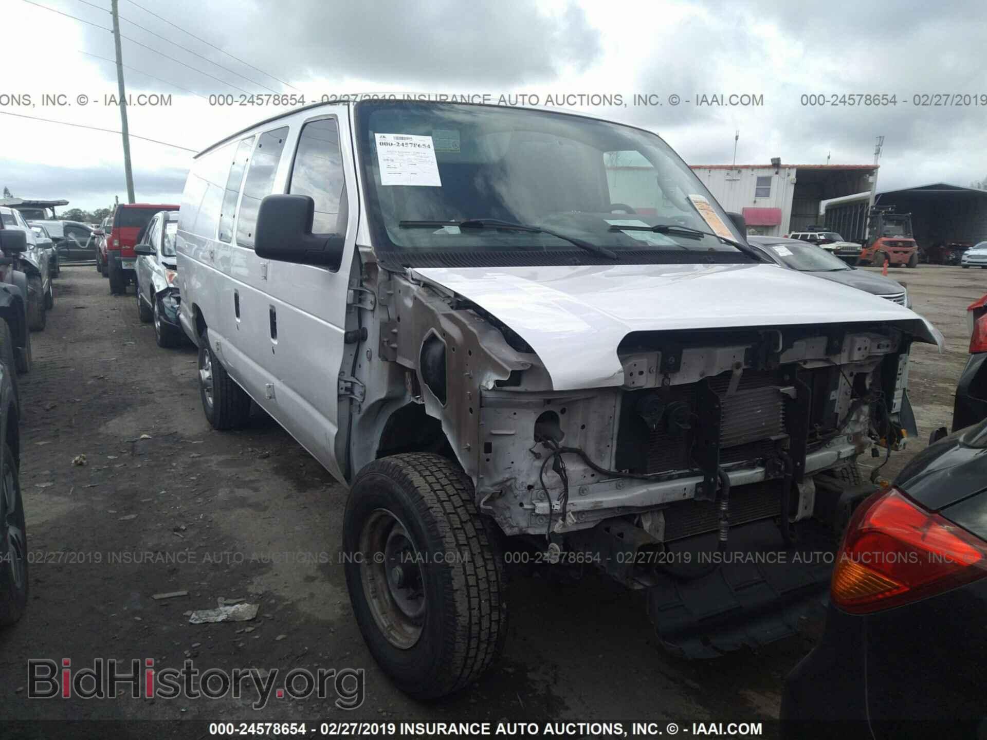 Photo 1FTSS3EL3BDB08132 - FORD ECONOLINE 2011