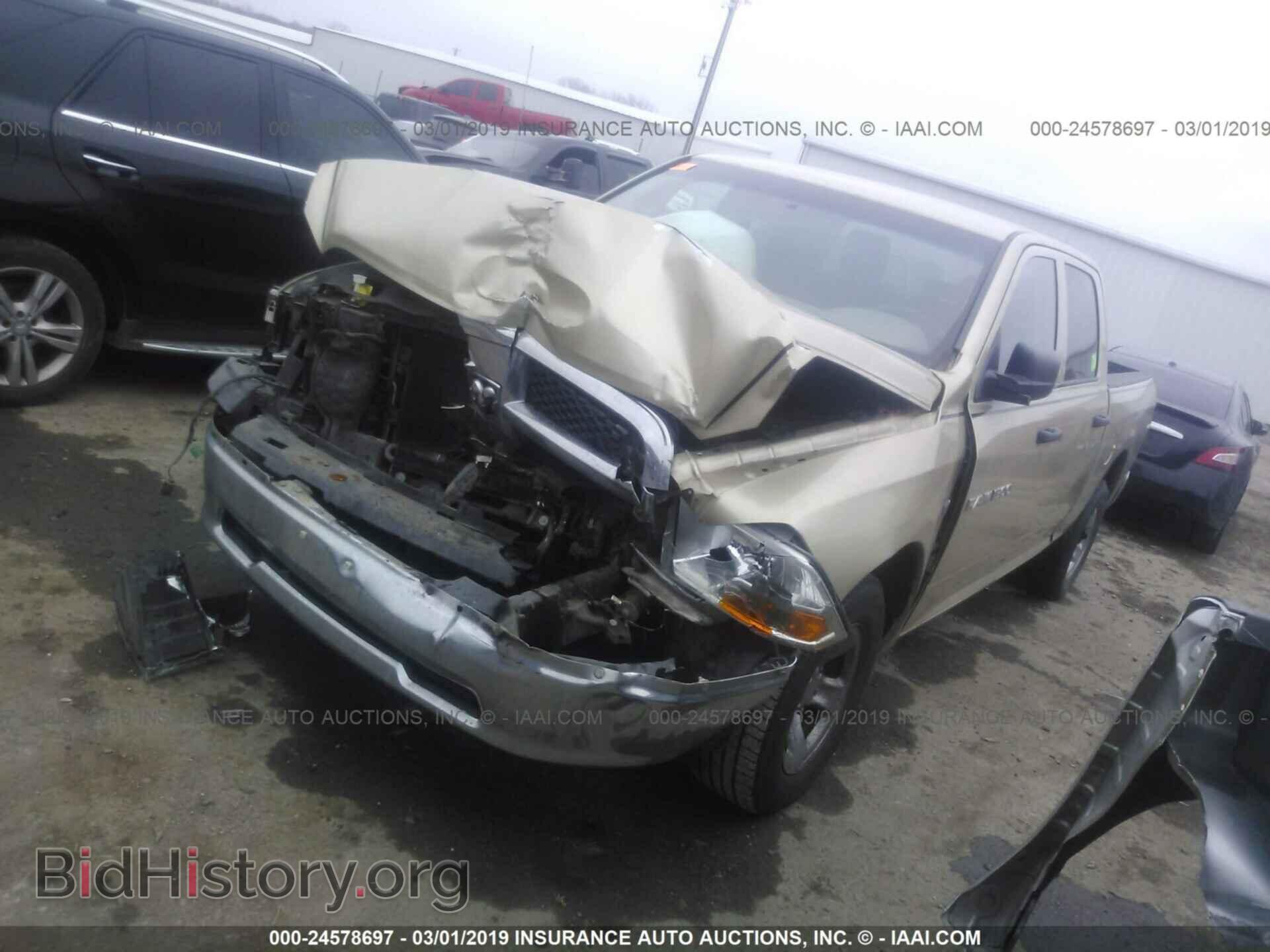 2011 DODGE RAM 1500 - VIN: 1D7RB1CT8BS554008 - Фото 2