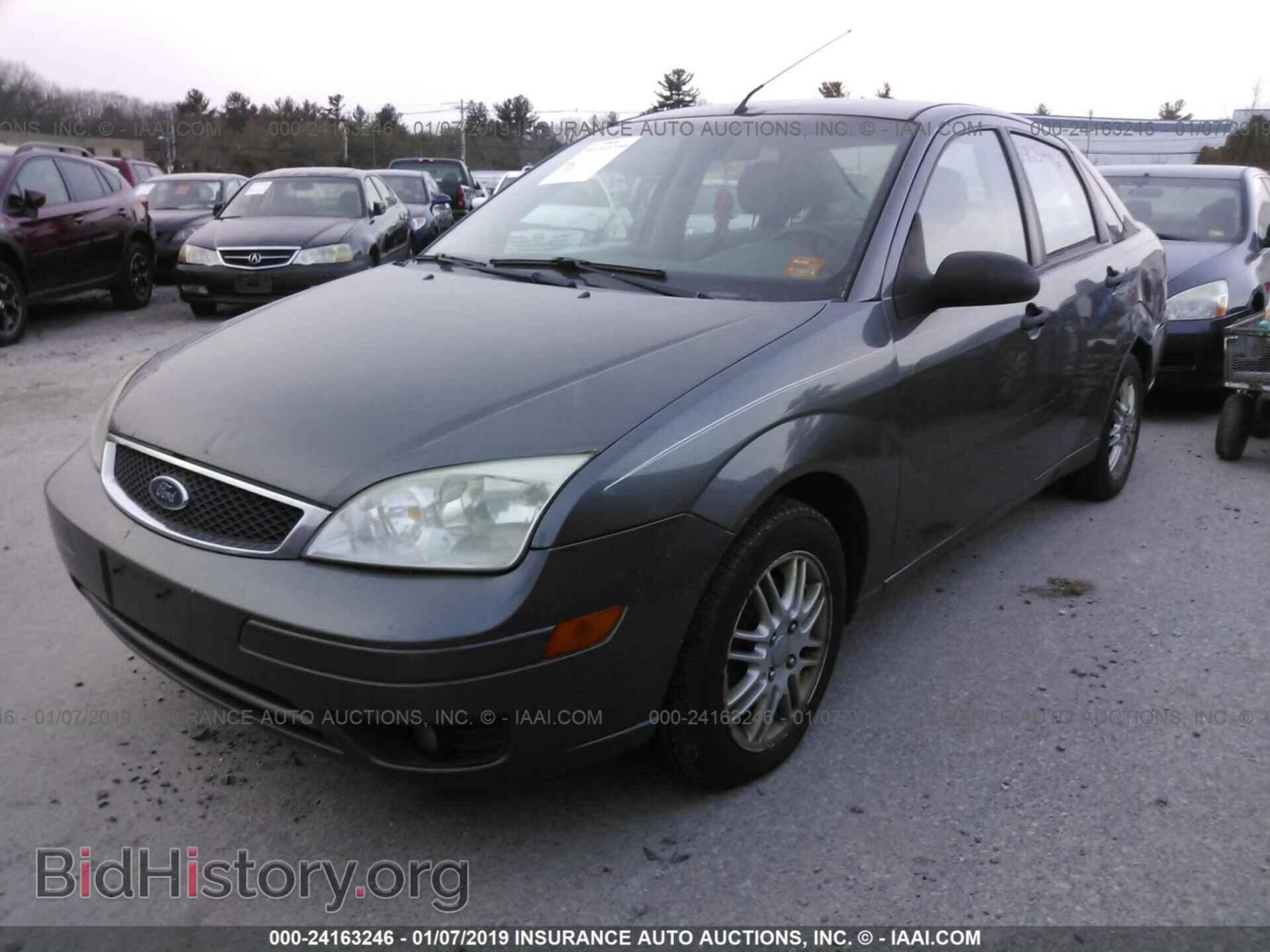 2005 FORD FOCUS - VIN: 1FAFP34NX5W307960 - Фото 2