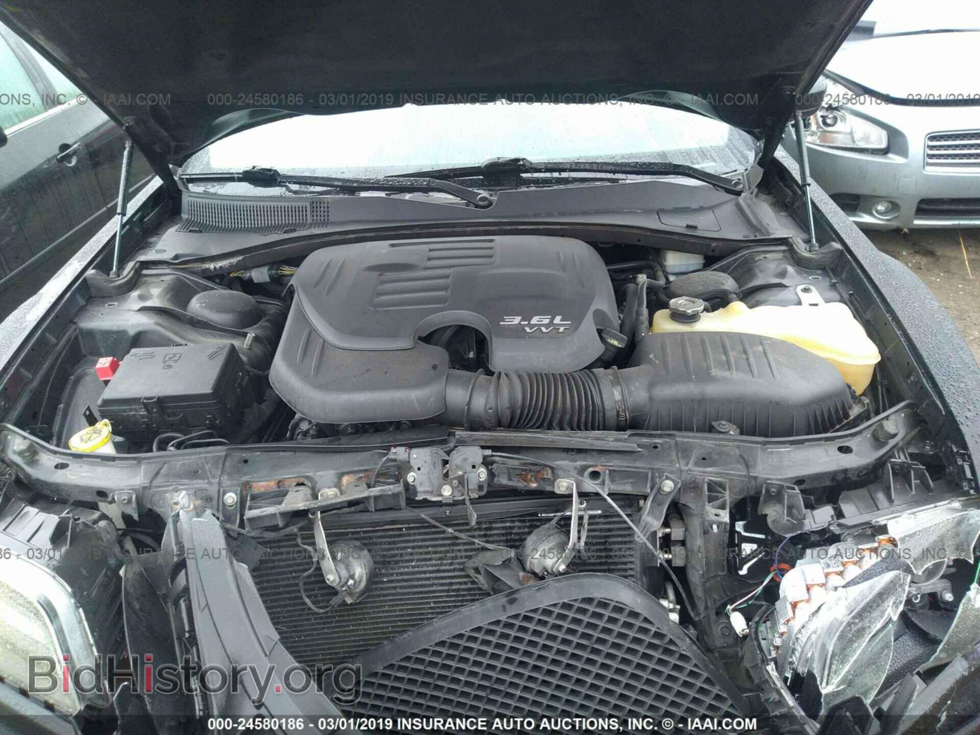 2014 CHRYSLER 300 - VIN: 2C3CCAGG2EH297728 - Фото 9