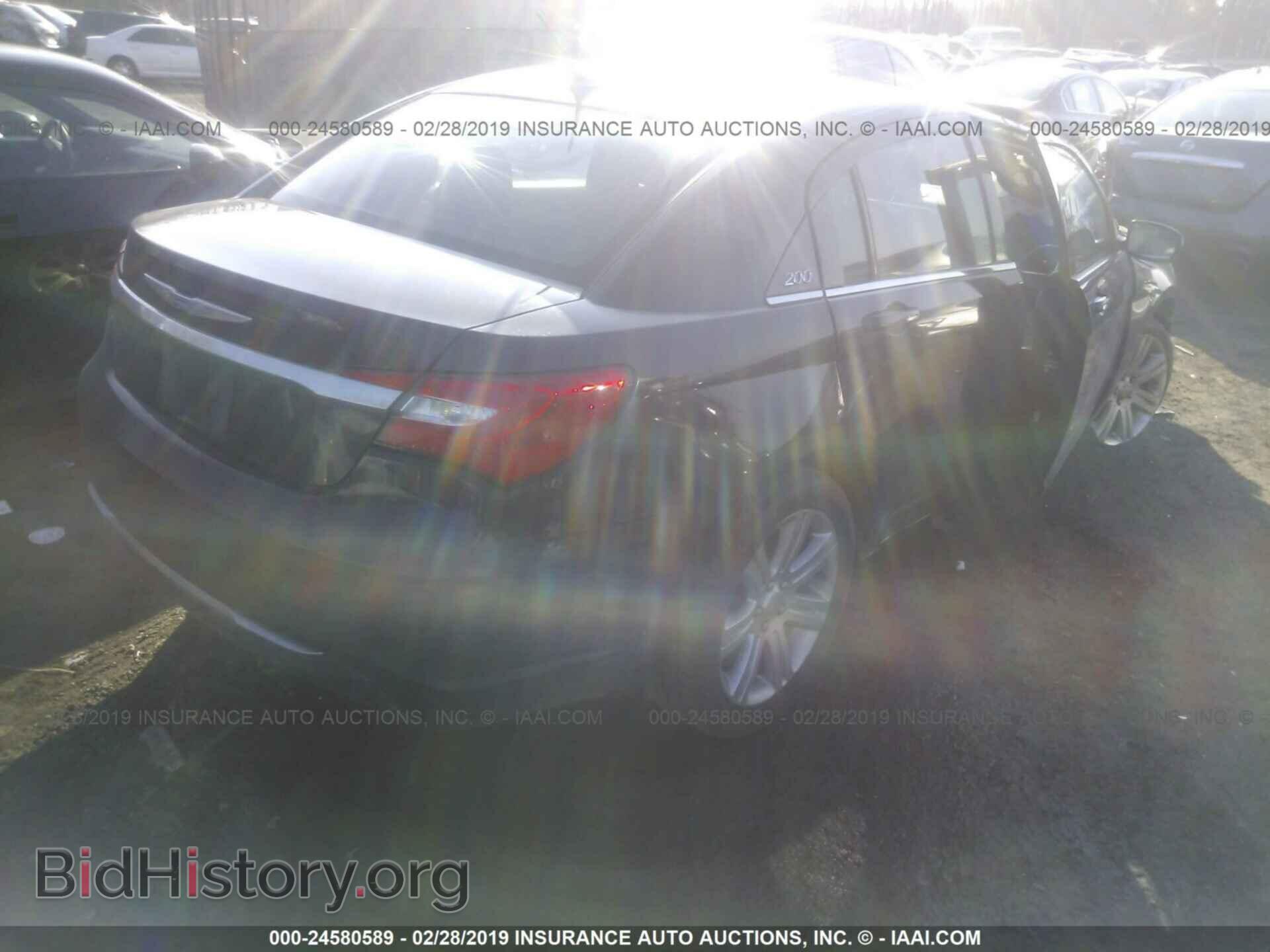 2013 CHRYSLER 200 - VIN: 1C3CCBAB2DN761836 - Фото 4