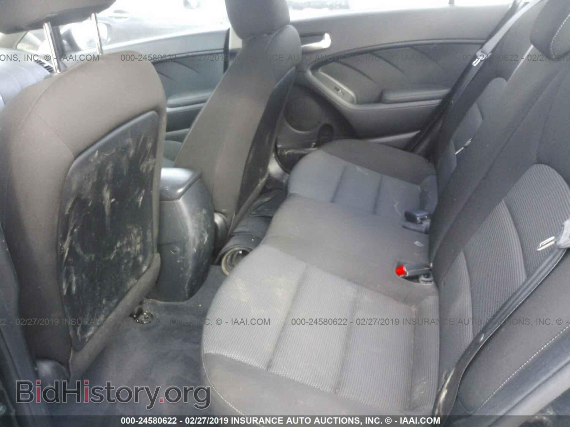 2017 KIA FORTE - VIN: 3KPFK4A79HE020189 - Photo 8