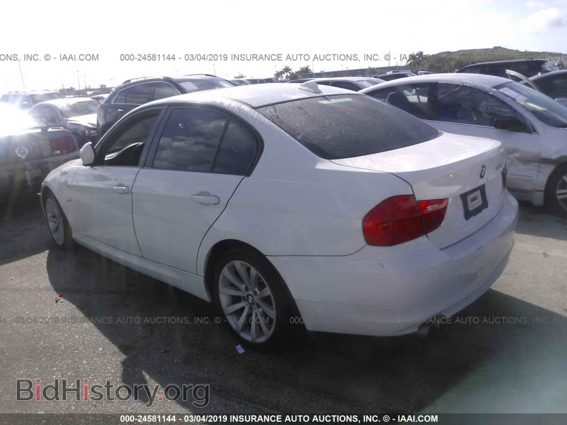 2011 BMW 328 - VIN: WBAPH5C51BA442873 - Фото 3