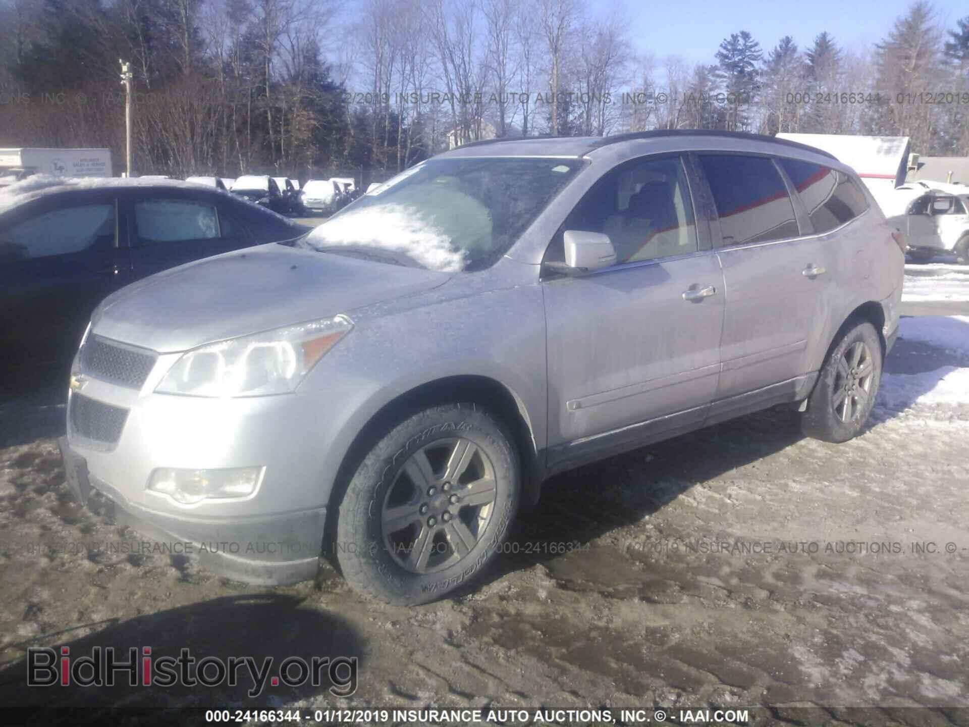 2010 CHEVROLET TRAVERSE - VIN: 1GNLVFED0AS110976 - Фото 2