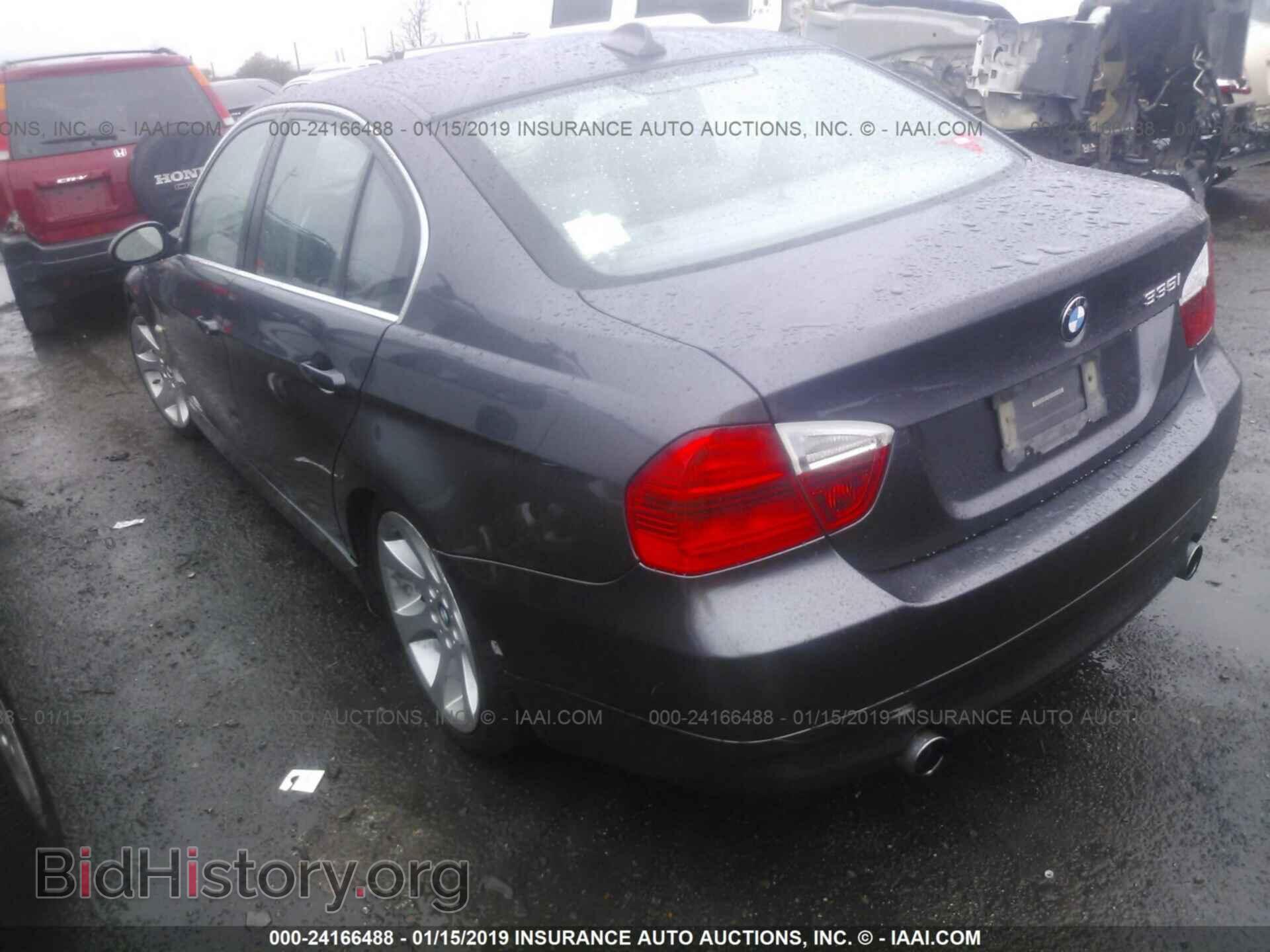 2008 BMW 335 - VIN: WBAVB735X8KY63241 - Фото 3