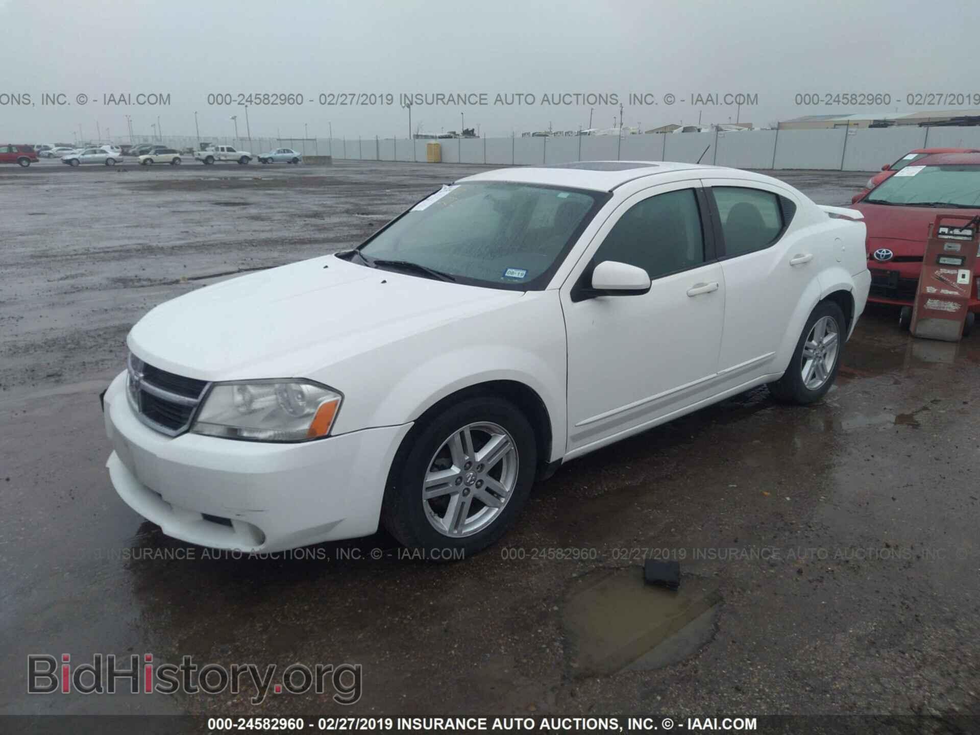 2010 DODGE AVENGER - VIN: 1B3CC5FB4AN149351 - Photo 2